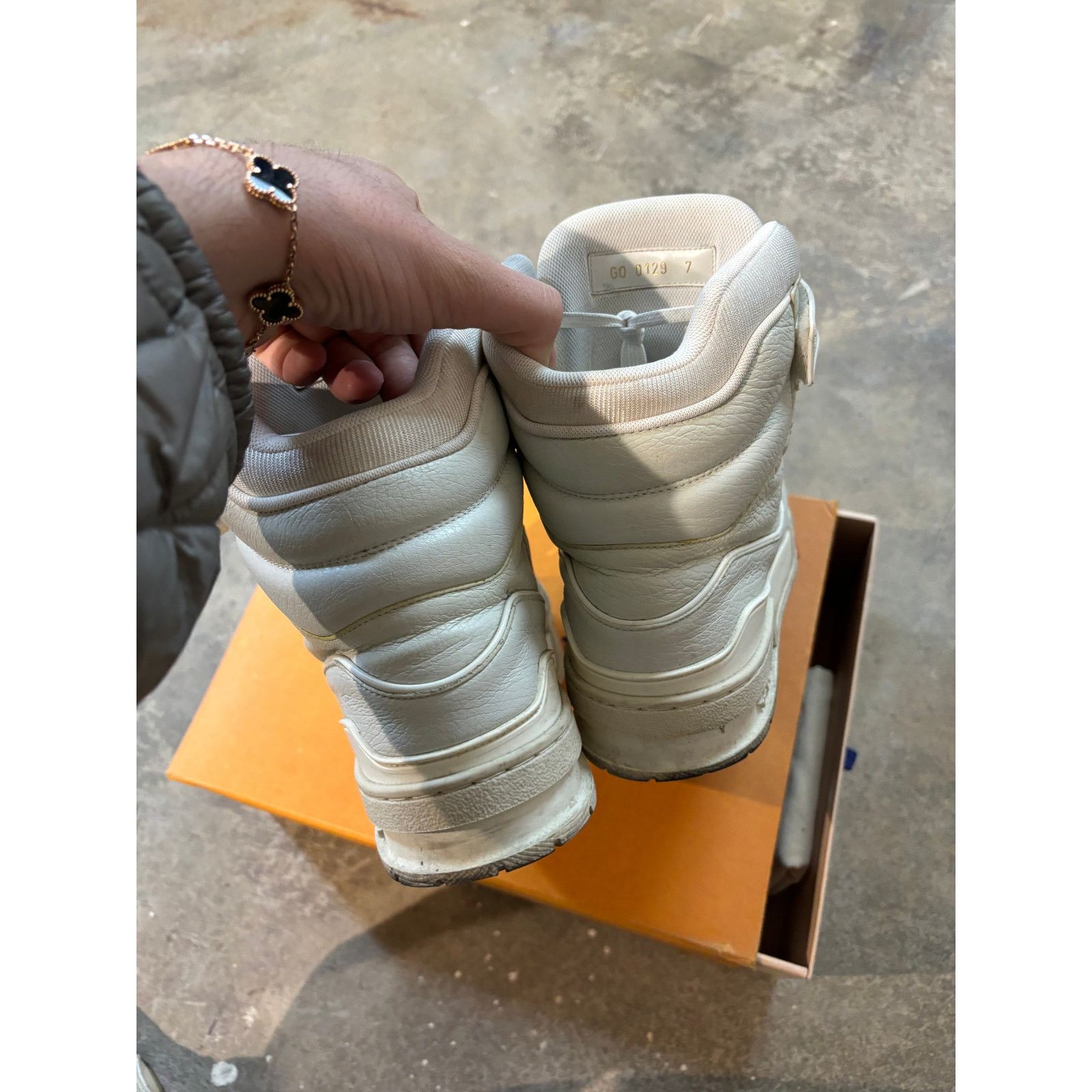 Louis Vuitton LV Virgil High Top Trainer Cream Used US 8.5 With Box Size US 8.5 / EU 41-42 - 5 Thumbnail