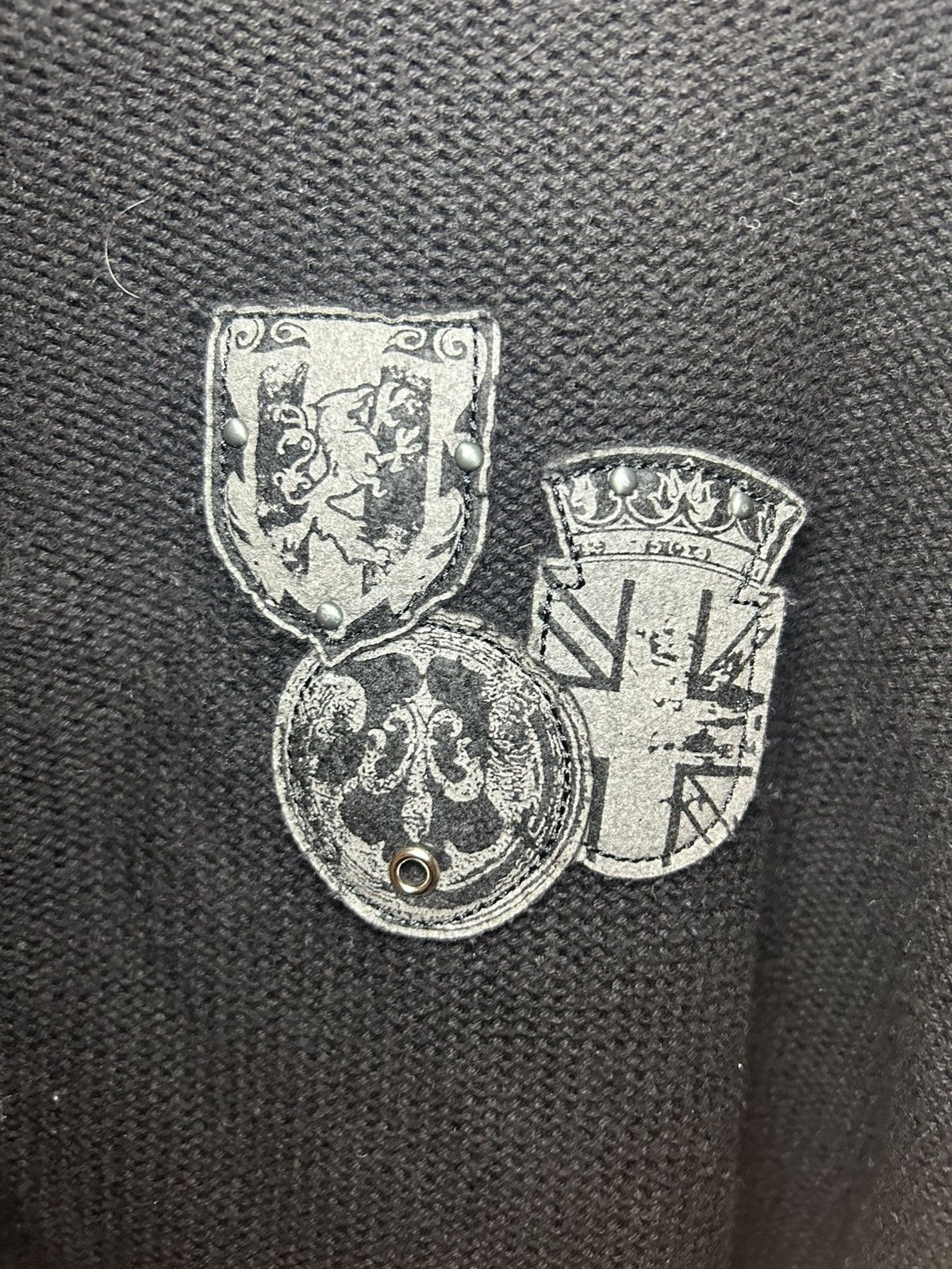 Guess Vintage Guess Jeans USA gothic crest knit turtleneck Size US XL / EU 56 / 4 - 4 Thumbnail