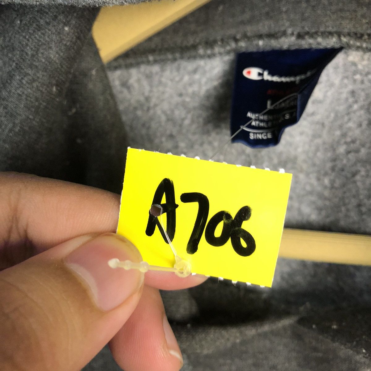 Champion Champion vintage plain Grey Hoodie #A706 Size US M / EU 48-50 / 2 - 12 Thumbnail