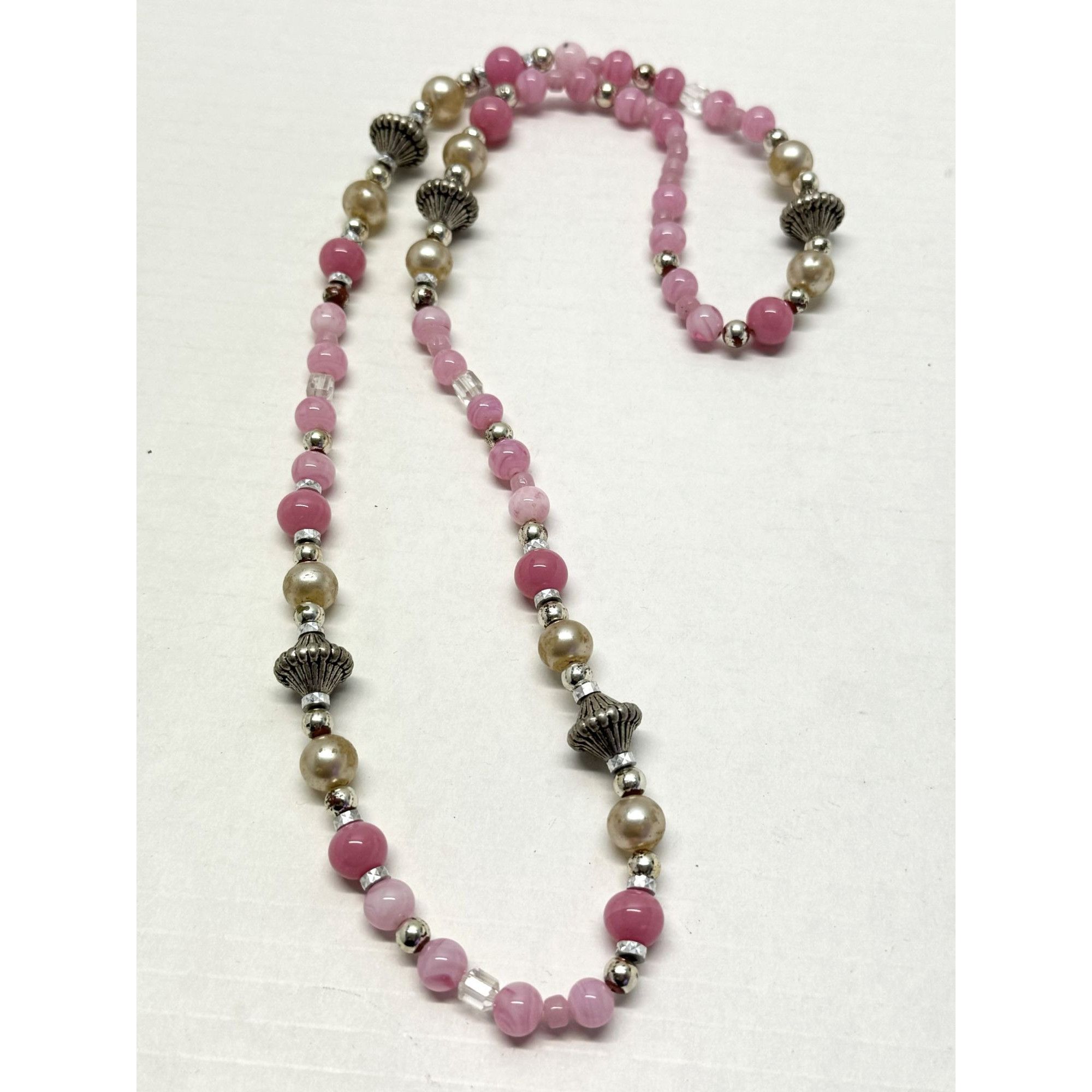 Vintage Vintage pink glass rhinestone beaded necklace Size ONE SIZE - 1 Thumbnail