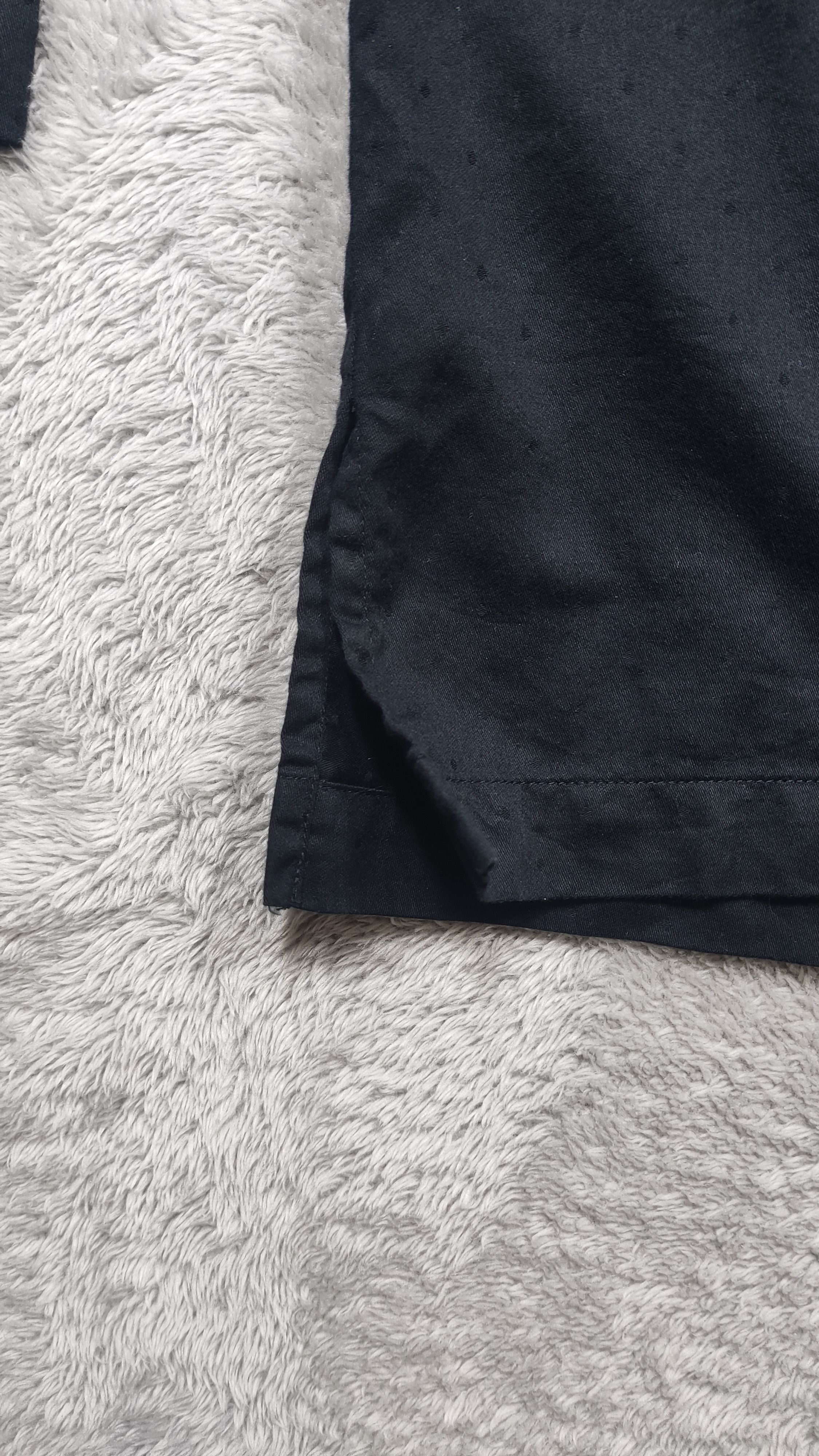 Designer × Yves Saint Laurent YVES SAINT LAURENT BLACK V-NECK BUTTON-UP SHIRT Size M / US 6-8 / IT 42-44 - 6 Thumbnail