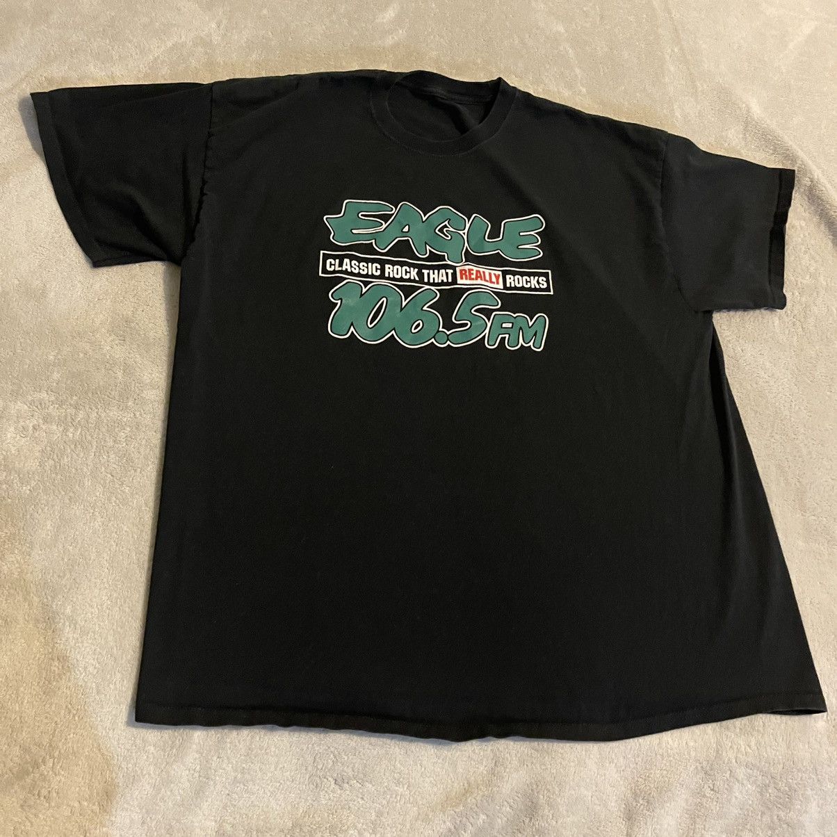 Other Eagle Shirt Men 2XL Black Lightweight Workout Streetwear Tee Size US XXL / EU 58 / 5 - 1 Thumbnail