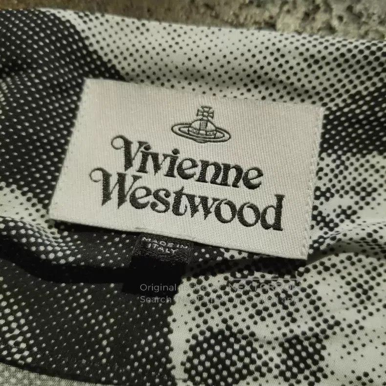 Vivienne Westwood Vivienne Westwood Grotesque portrait print, cowl neck top Size S / US 4 / IT 40 - 4 Thumbnail