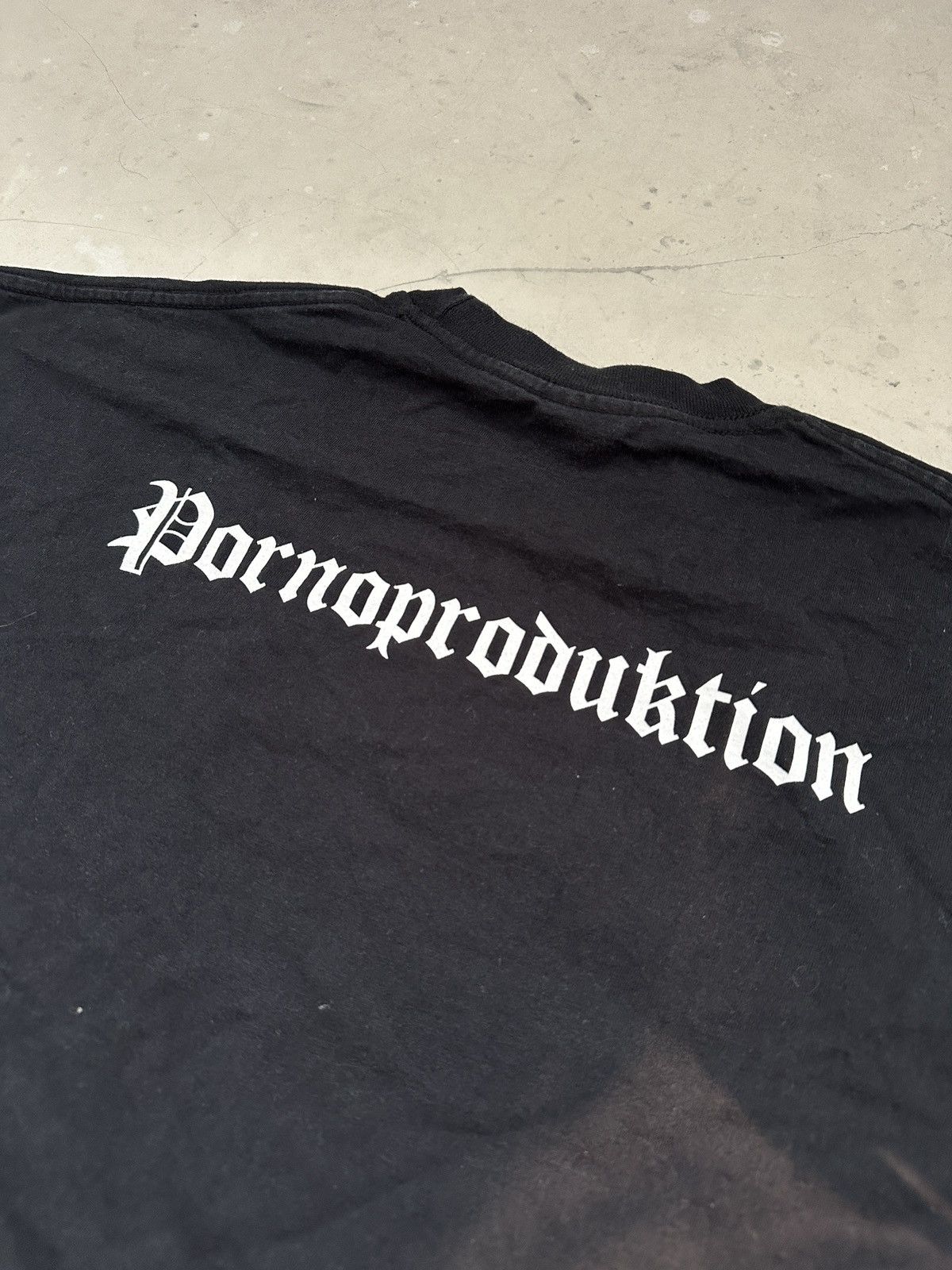Vintage German Trash Cult Pornoproduction tee vulgar 00 y2k Size US L / EU 52-54 / 3 - 7 Thumbnail