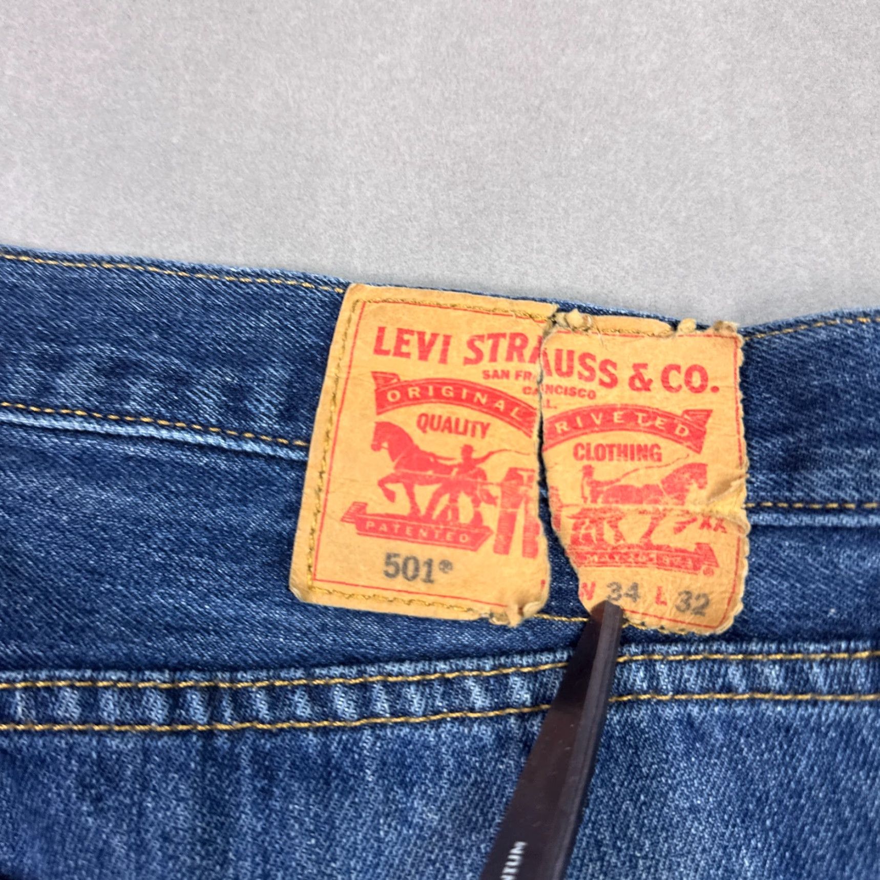 Levi's Levi's 501 Jeans Mens 34x32 Blue Denim Button Fly Distressed Thrashed Faded Size US 34 / EU 50 - 6 Thumbnail