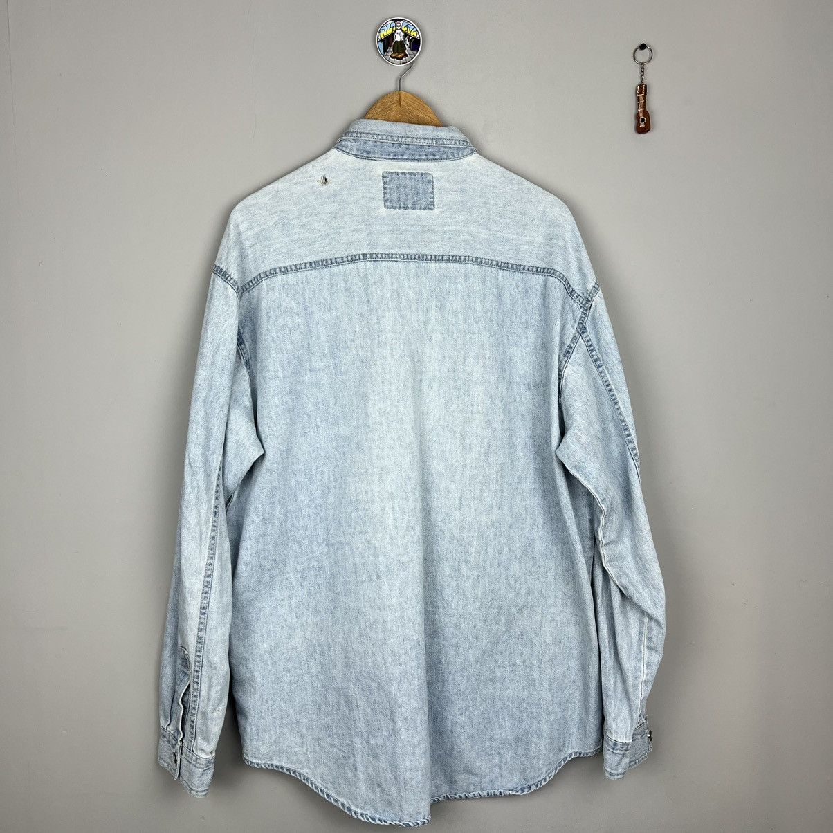 Levi's × Levi's Vintage Clothing × Vintage Levi’s vintage workwear distressed denim blue heavy shirt Size US L / EU 52-54 / 3 - 5 Thumbnail