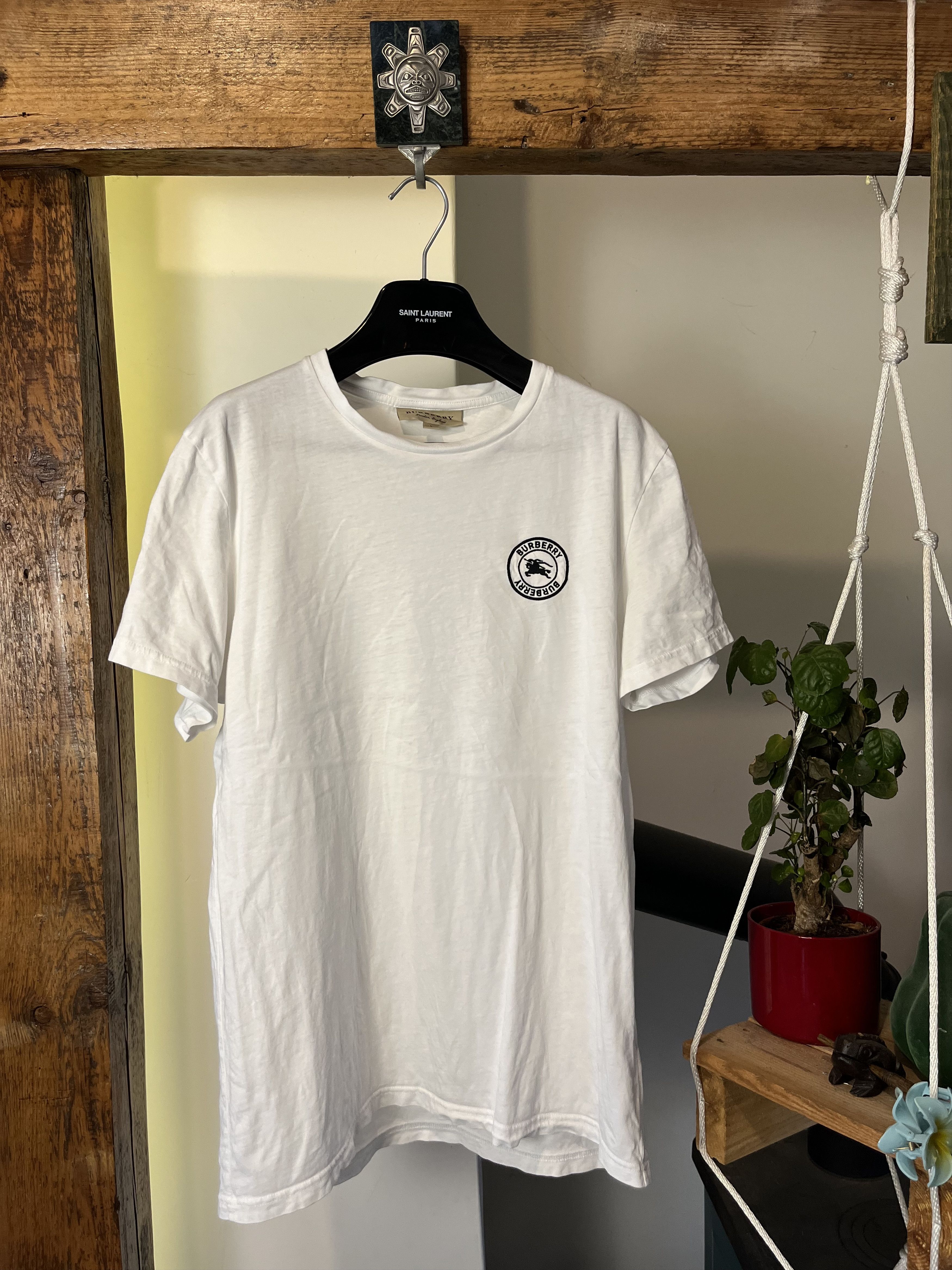 Burberry × Vintage Burberry White Circle Logo Tee Size US L / EU 52-54 / 3 - 1 Thumbnail