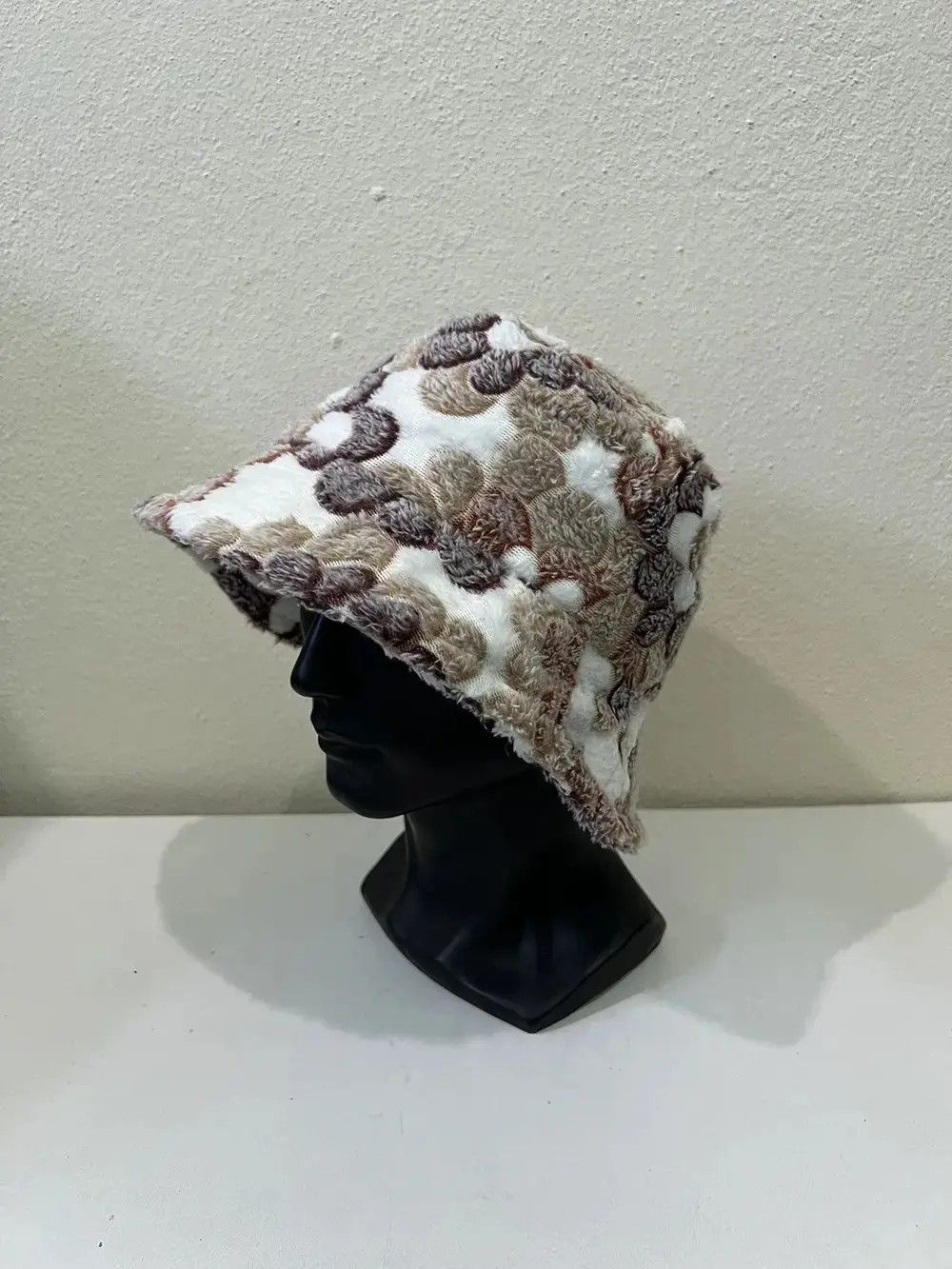 Japanese Brand Japanese Brand Overprint Flower Bucket Hat Size ONE SIZE - 3 Thumbnail