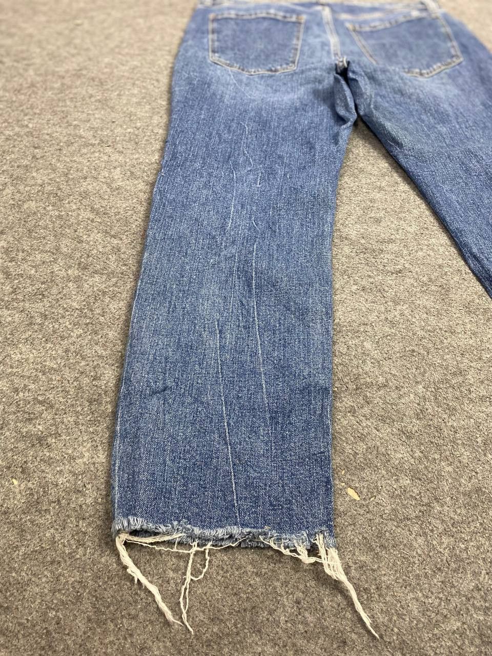 Old Navy old navy boyfriend cut mid rise distressed denim Size US 36 / EU 52 - 6 Thumbnail