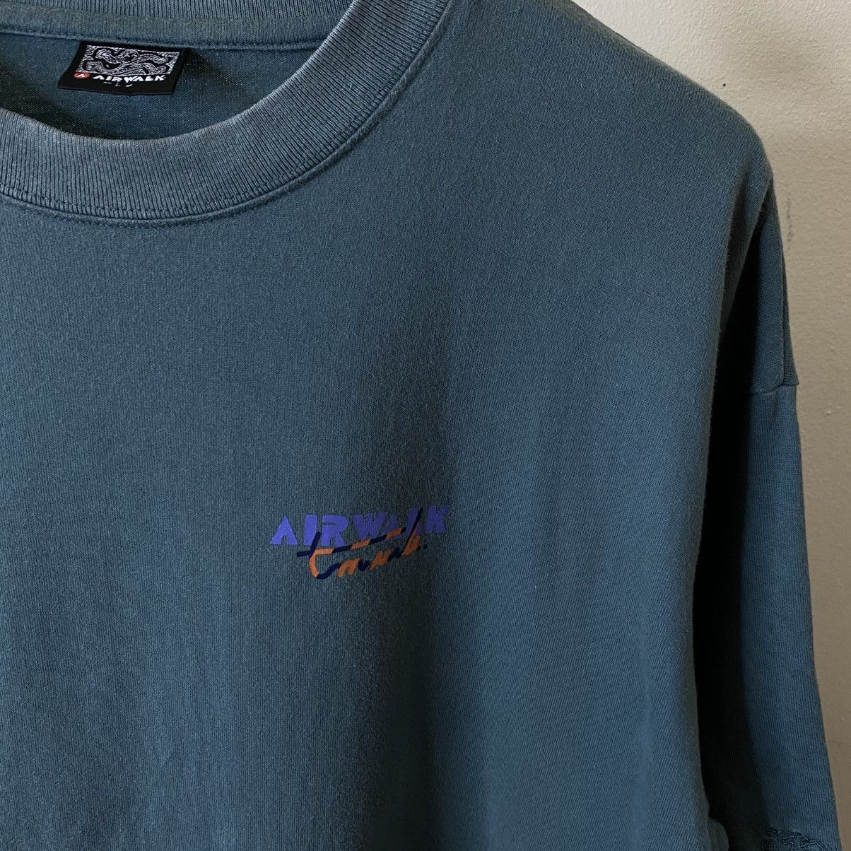 Airwalk Vintage 2000s Airwalk Skateboard Skater T Shirt Size US L / EU 52-54 / 3 - 8 Thumbnail
