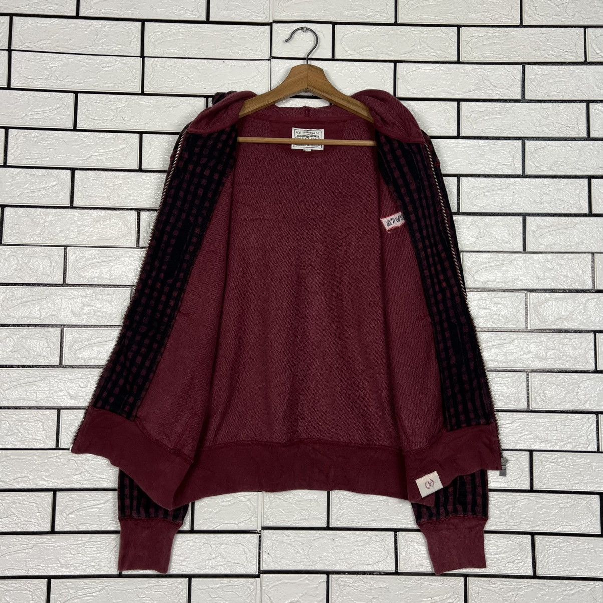 Levi's LEVIS STRAUSS Red Checked Hoodie Sweatshirt #4212-C192 Size US M / EU 48-50 / 2 - 8 Thumbnail