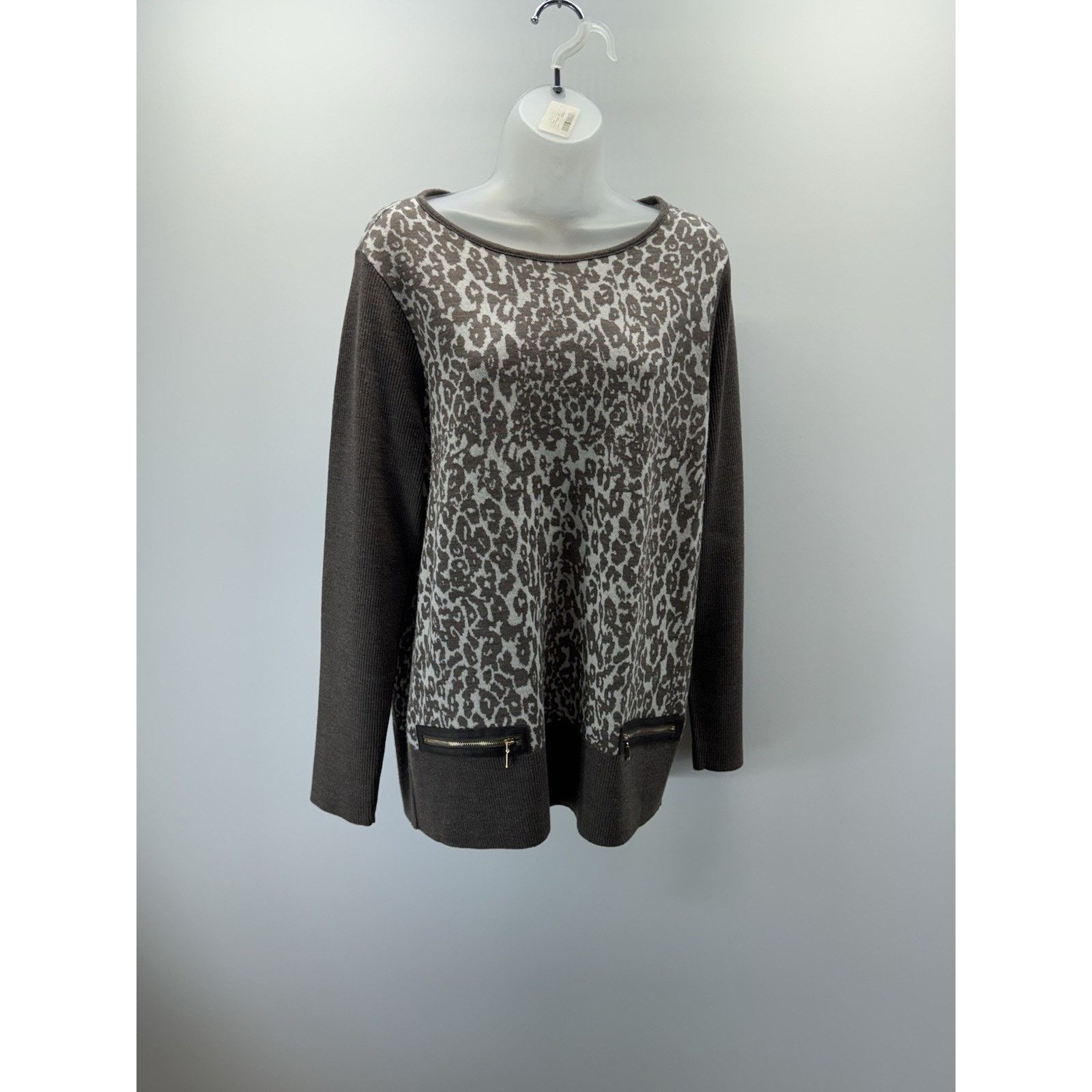 Chicos Chico's Womens Taupe Leopard Zip Pocket Sweater Size 2/L Size L / US 10 / IT 46 - 1 Thumbnail
