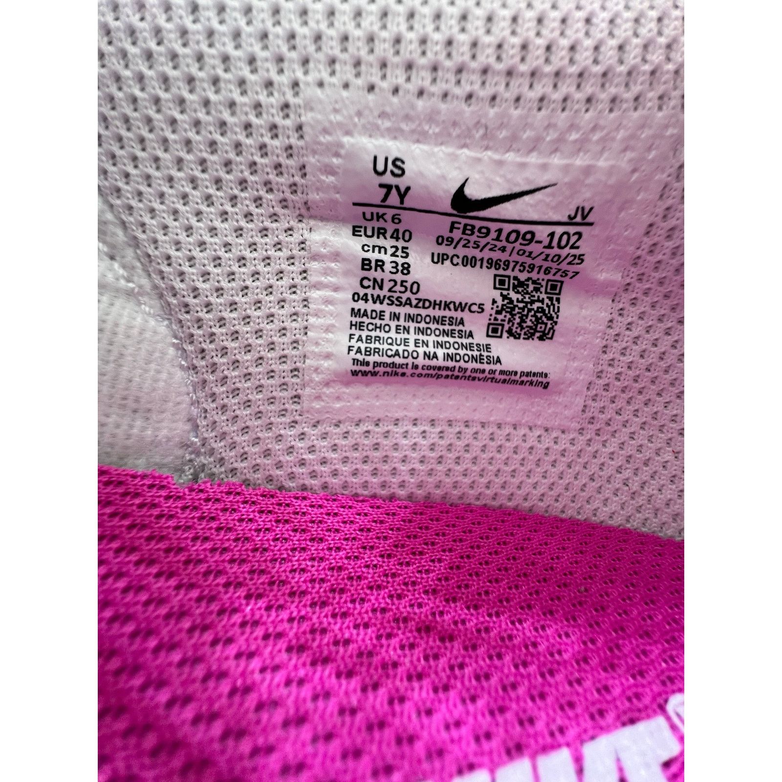 Nike Nike Dunk Low GS “Laser Fuchisa” size 7y/8.5 women’s Size US 8.5 / IT 38.5 - 6 Thumbnail