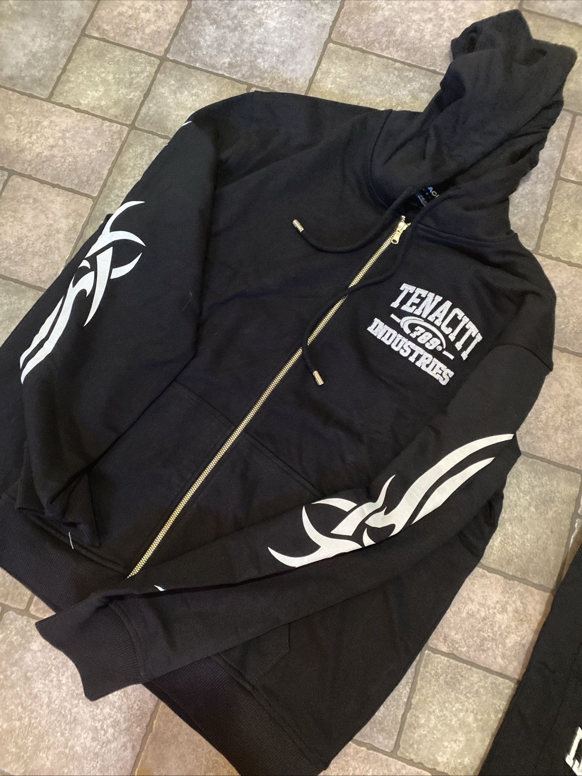 Other Tenaciti studios mens sweatsuit sz xl nwt!!! 🔥🔥🔥 Size US XL / EU 56 / 4 - 4 Thumbnail