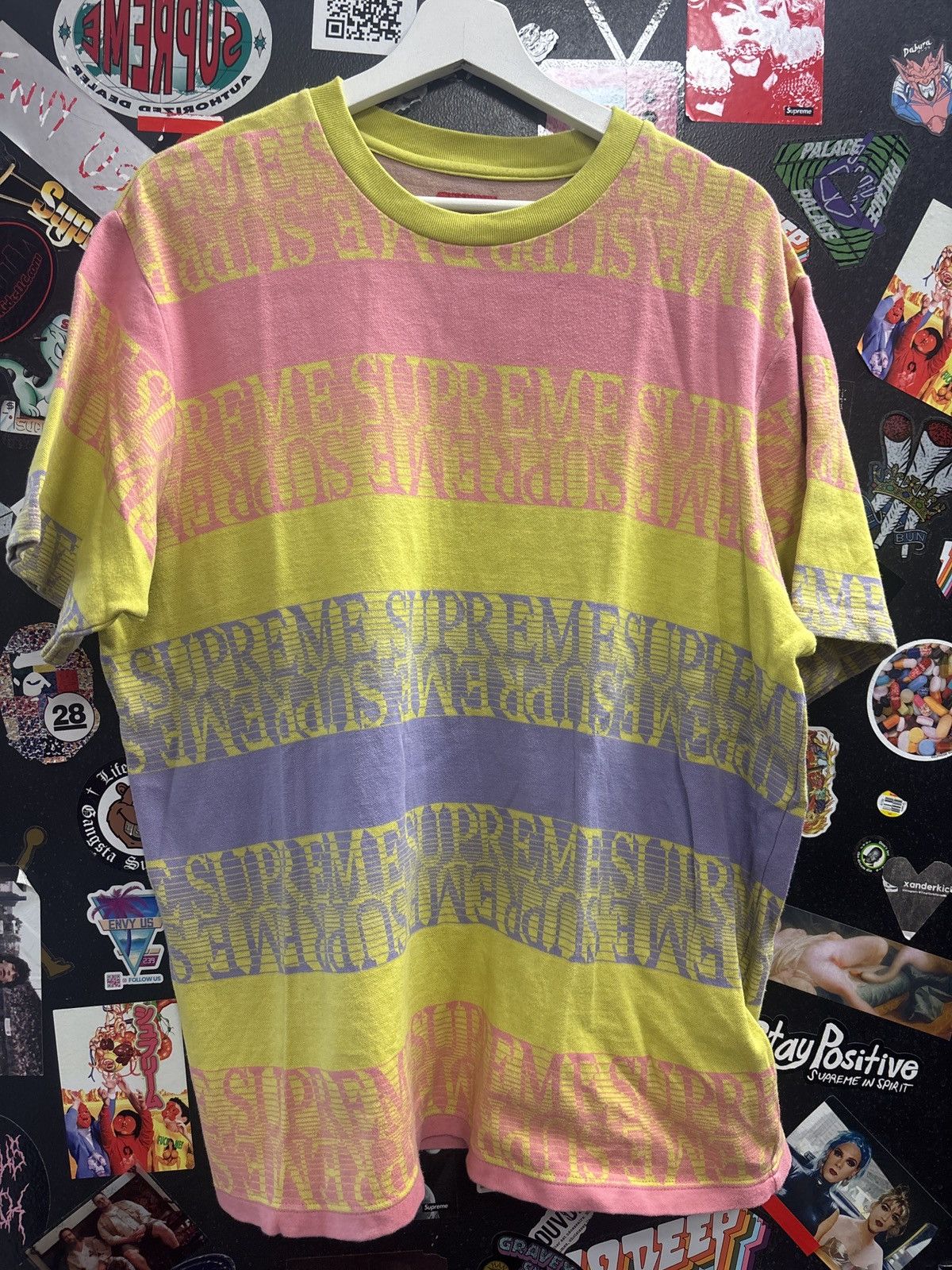 Supreme Supreme text script jacquard Size US L / EU 52-54 / 3 - 1 Thumbnail