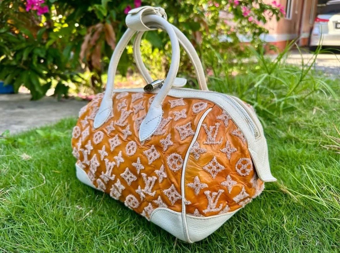 Louis Vuitton Authentic Louis Vuitton Monogram Bouclettes Speedy Round Bag Size ONE SIZE - 4 Thumbnail