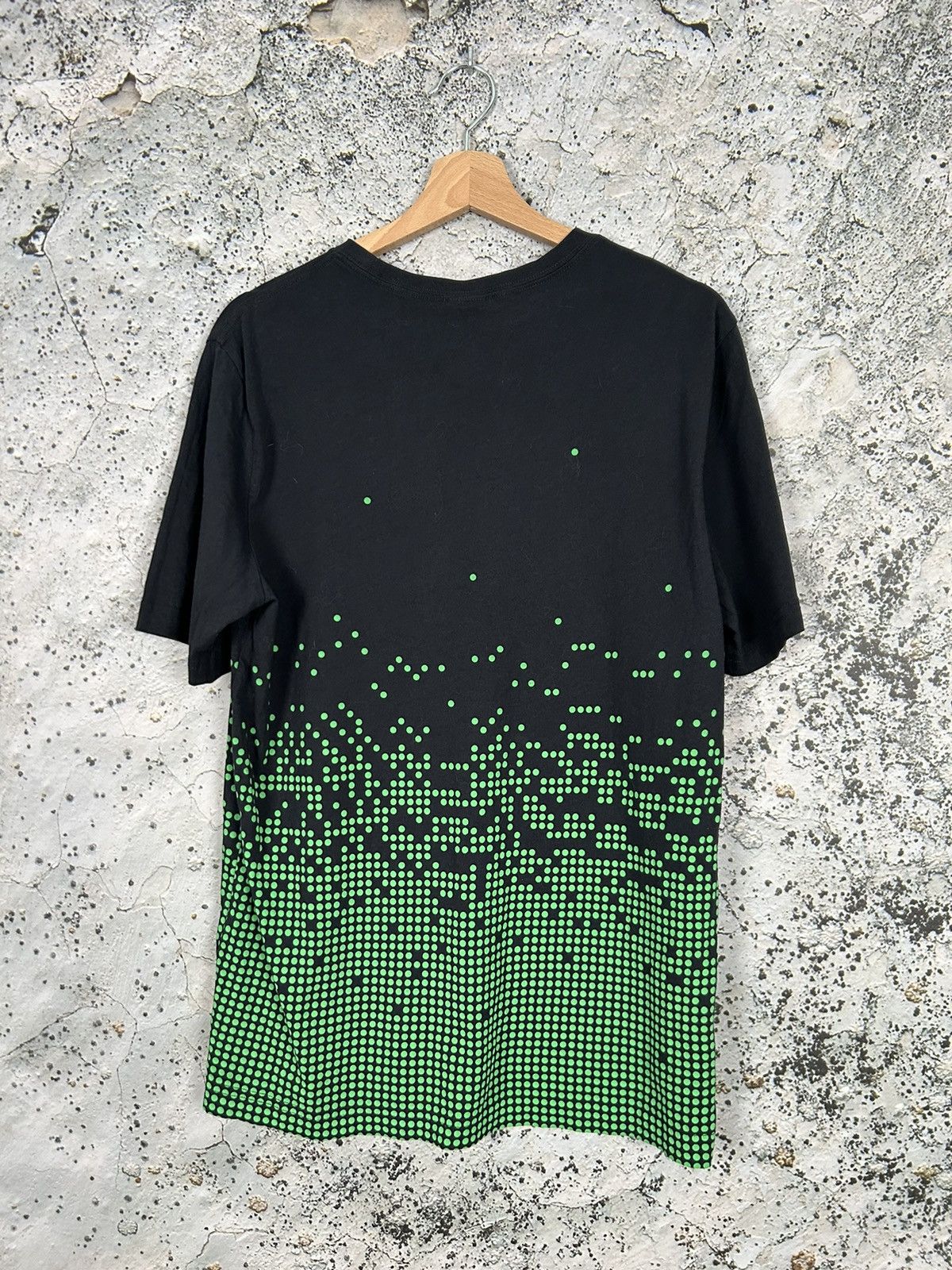 Oakley Vintage Oakley Matrix Graphic Tee Surf Skate Hype Y2K Size US M / EU 48-50 / 2 - 4 Thumbnail