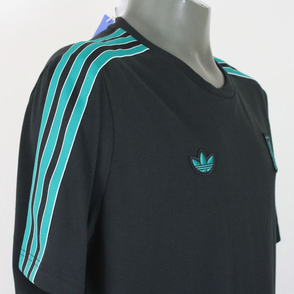 Adidas NWT Adidas Liverpool FC Terrace Icons Black Throwback Jersey Size US L / EU 52-54 / 3 - 4 Thumbnail