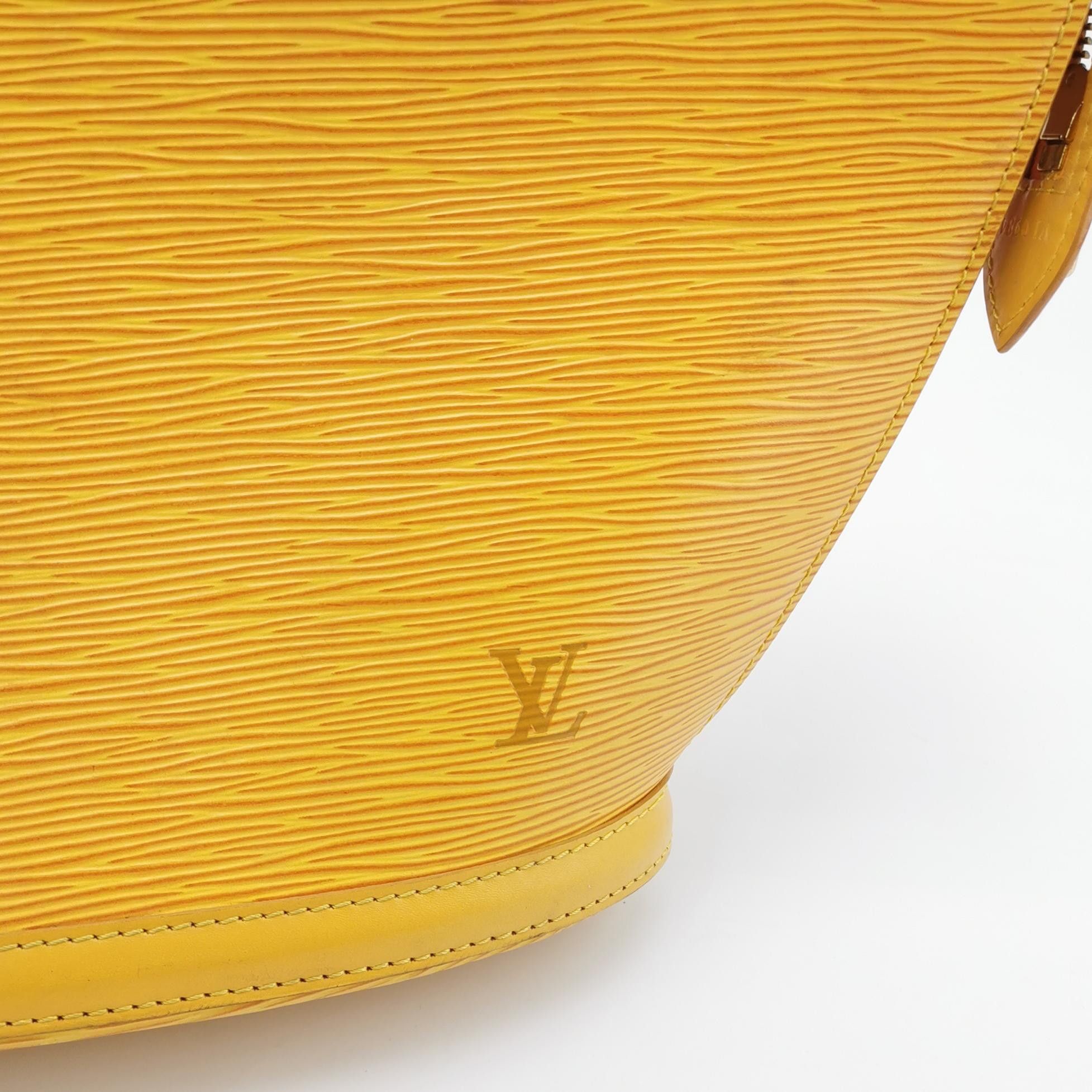 Louis Vuitton Louis Vuitton (LV) Saint Jacques leather solid color water Size ONE SIZE - 2 Thumbnail