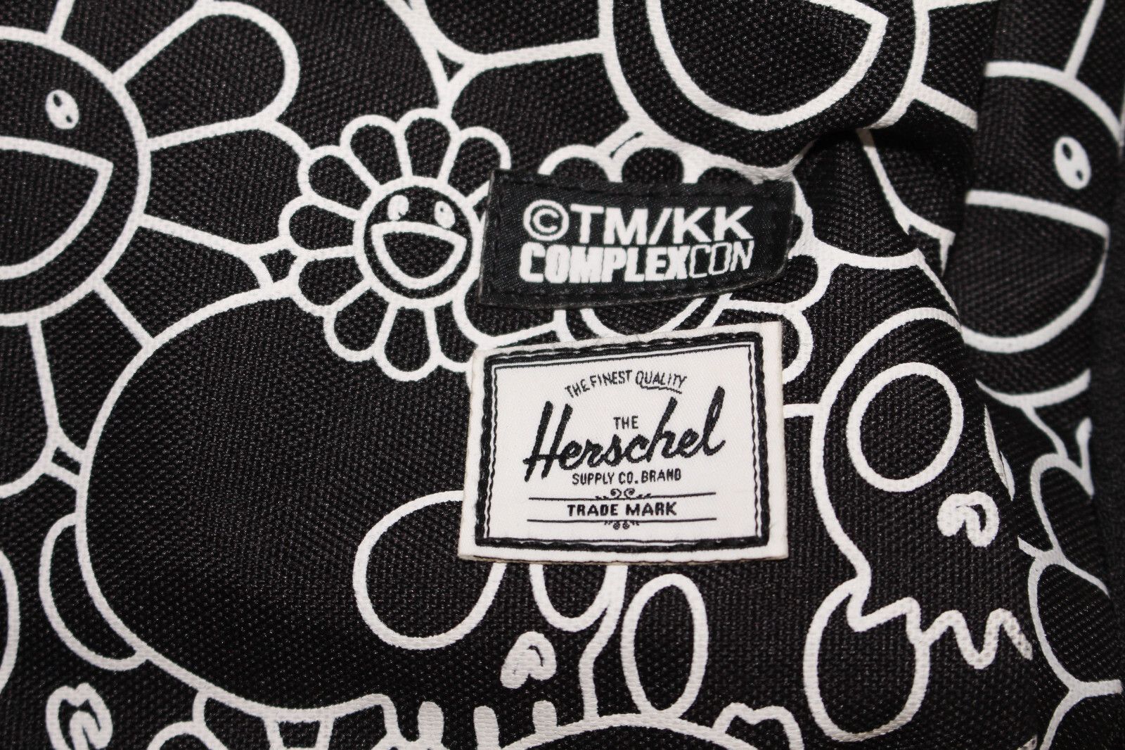 Takashi Murakami Takashi Murakami x Herschel Supply Co. Black Skulls & Flowe Size ONE SIZE - 7 Thumbnail