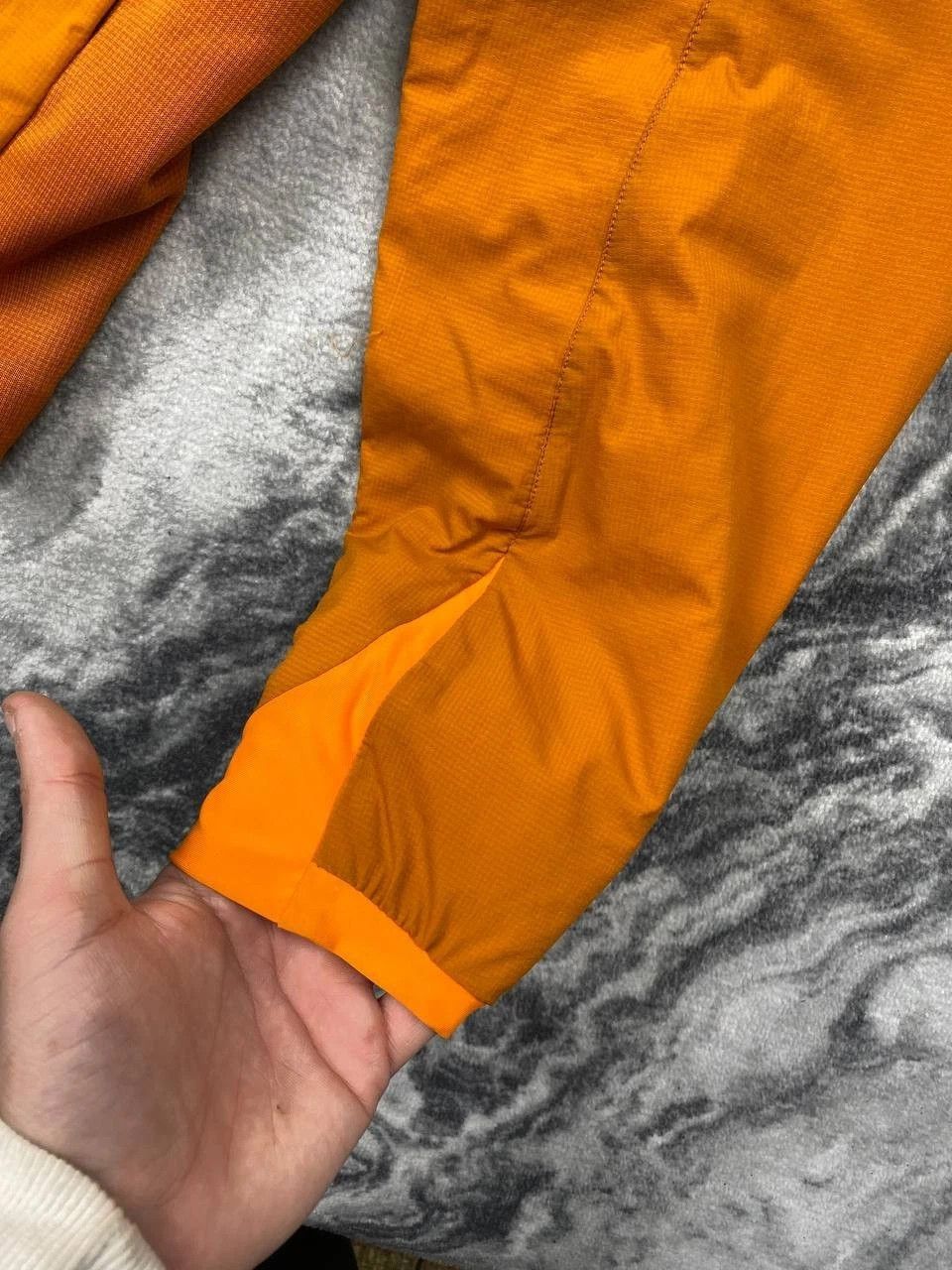 Arc'teryx Arcteryx LT Atom Down Jacket Men Size M Orange Size US M / EU 48-50 / 2 - 18 Thumbnail