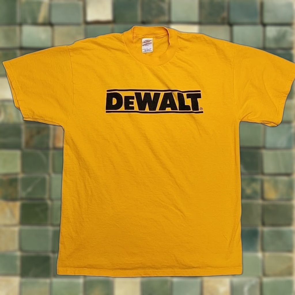 Delta VINTAGE DeWalt Tools Shirt Mens L Gold Pullover Crewneck Logo Graphic TEE Size US L / EU 52-54 / 3 - 1 Thumbnail