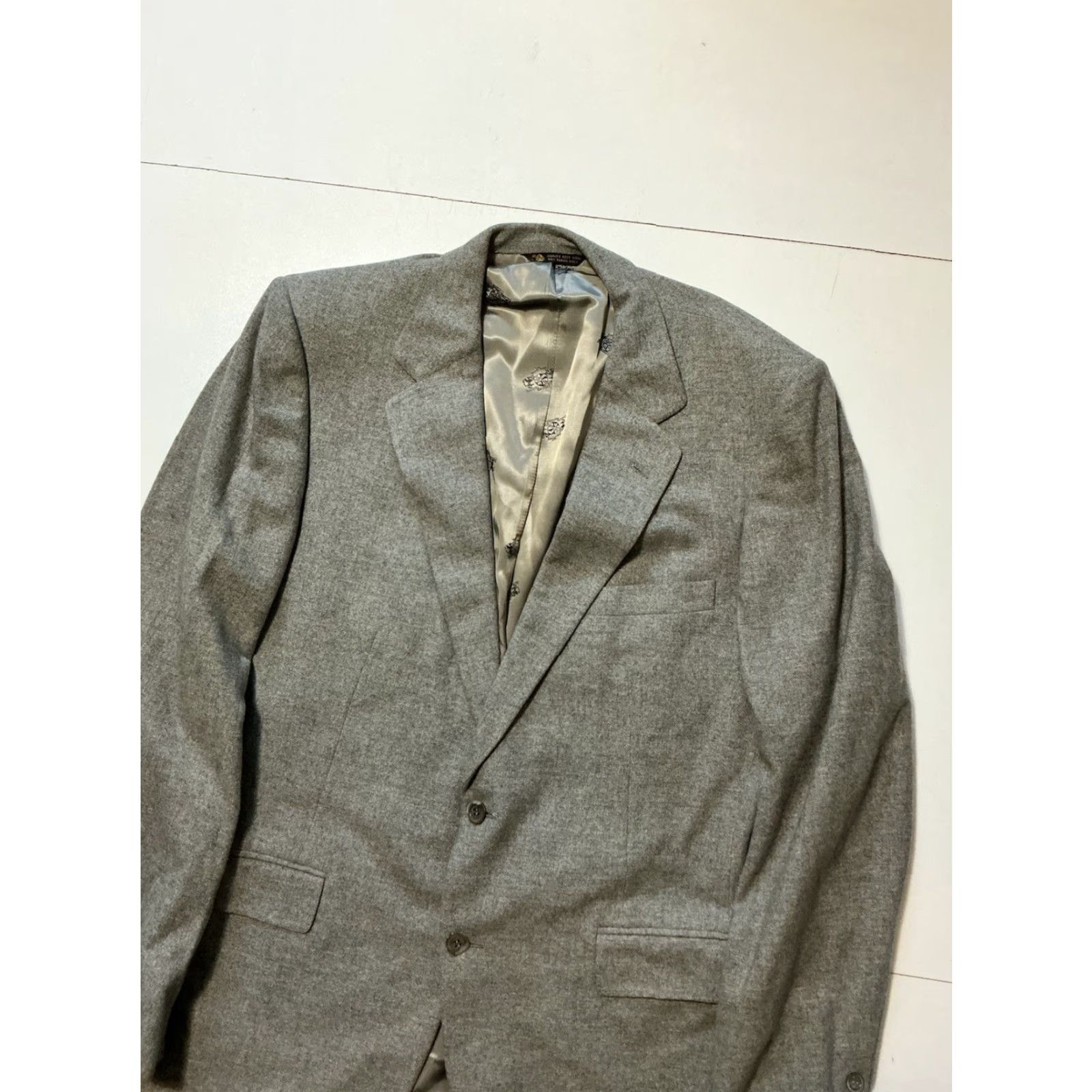 Neiman Marcus VINTAGE Neiman Marcus Envoy 100% Cashmere Tracer 2 Button Blazer Jacket Sz. 42L Mens Gray Size 42R - 4 Thumbnail
