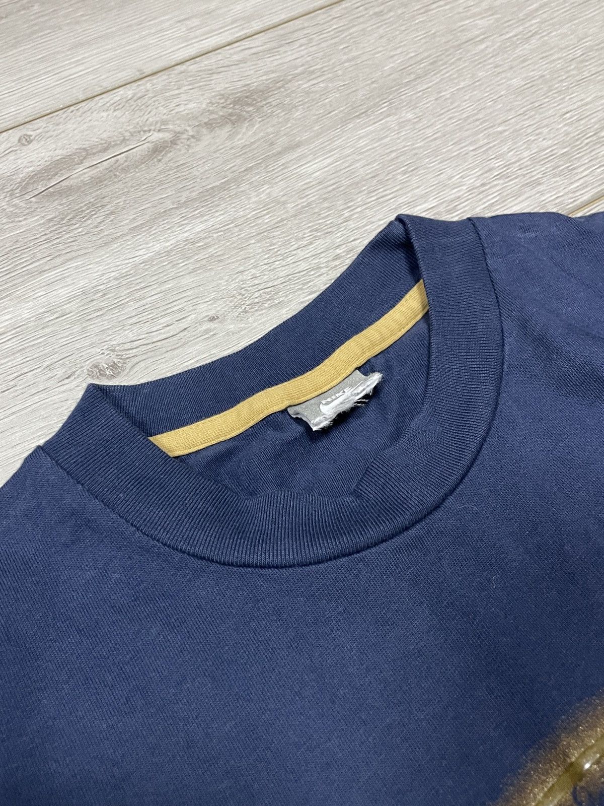 Nike 00s Vintage Nike Arsenal London Blokecore Soccer T-shirt Size US S / EU 44-46 / 1 - 4 Thumbnail