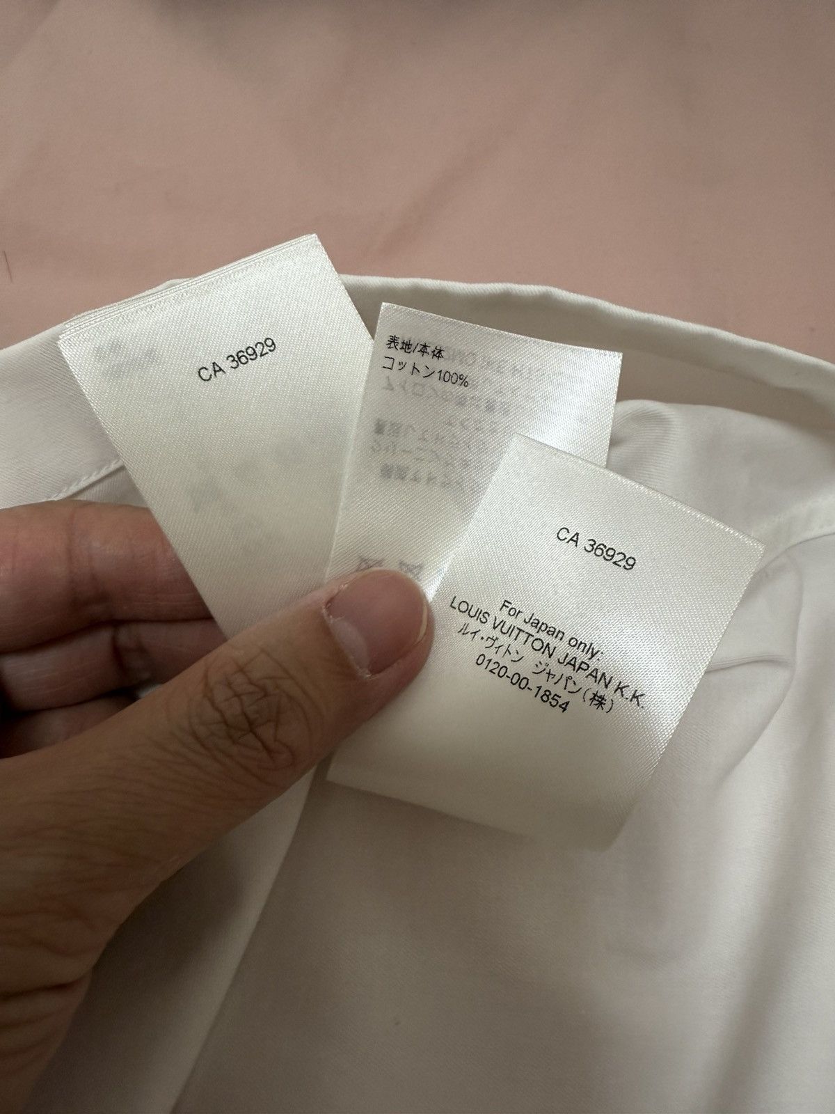 Louis Vuitton Louis Vuitton white monogram pocket shirt S Size US S / EU 44-46 / 1 - 9 Thumbnail