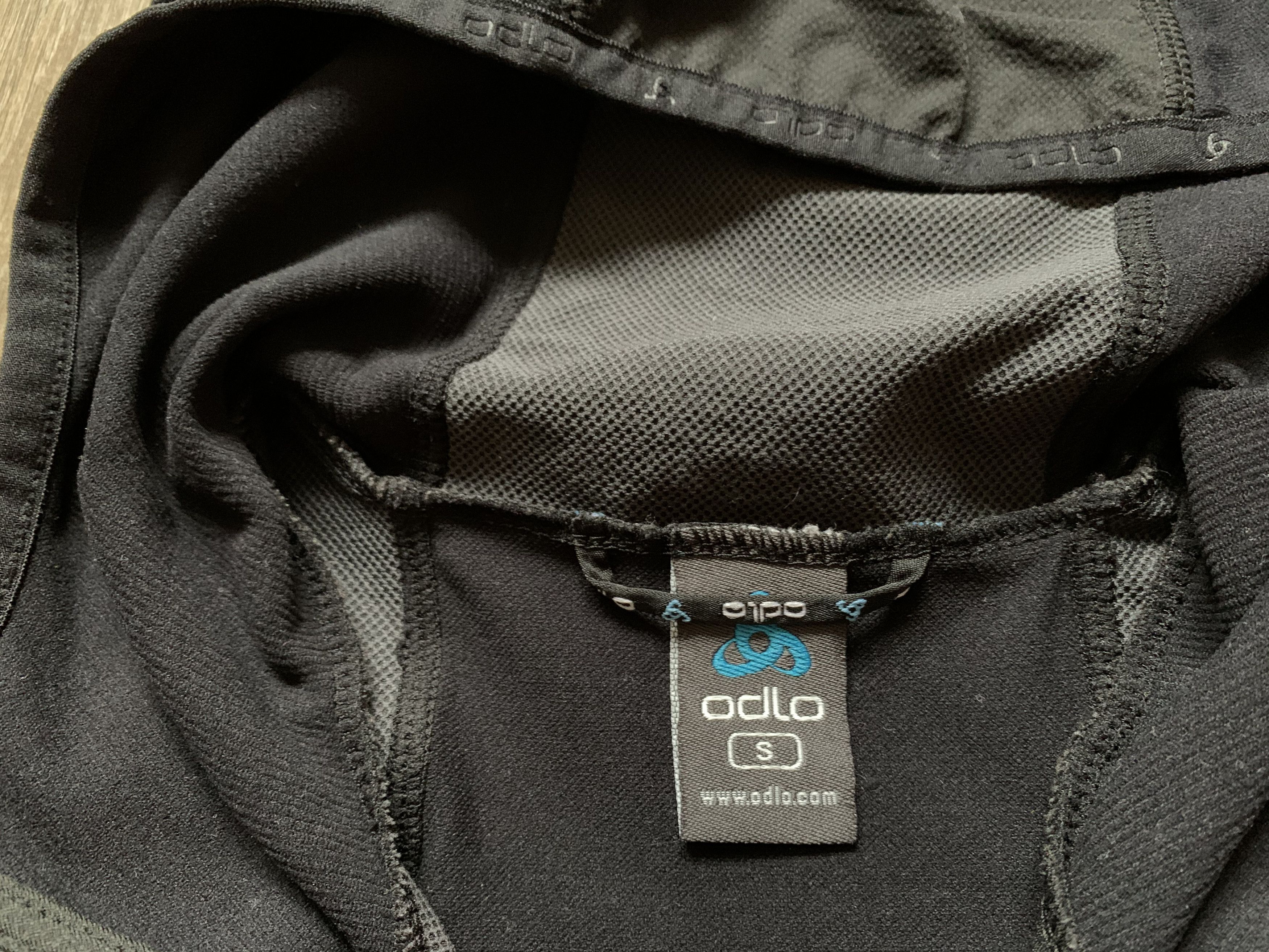 Odlo Odlo Black Full Zip Performance Hoodie Size US S / EU 44-46 / 1 - 6 Thumbnail