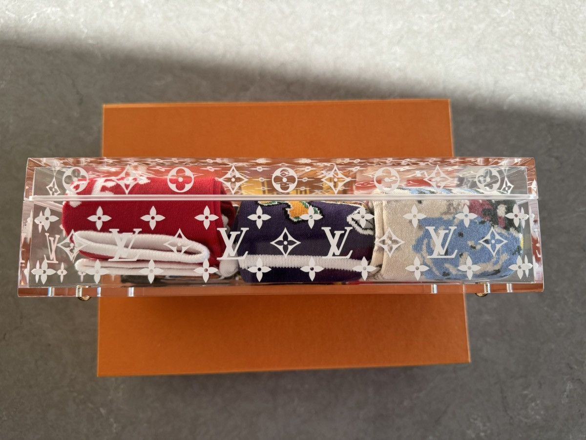 Louis Vuitton Louis Vuitton LV Archives 6 Sock Set MP3404 - EXTREMELY RARE Size ONE SIZE - 5 Thumbnail