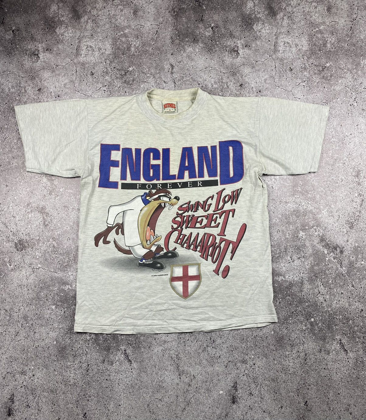 Nutmeg × Vintage × Warner Bros Vintage 1995 nutmeg taz looney tunes England forever euro 90 Size US M / EU 48-50 / 2 - 1 Thumbnail