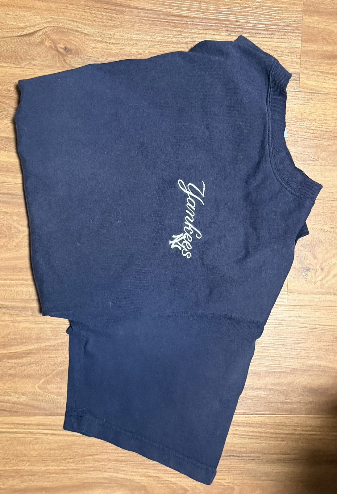 Majestic Vintage 90s Majestic NY Yankees Embroidered Script Tee Size US XL / EU 56 / 4 - 1 Thumbnail