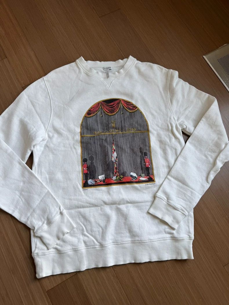 Loewe LOEWE White hoodie with London Bond Street Nutcracker patt Size M / US 6-8 / IT 42-44 - 1 Thumbnail