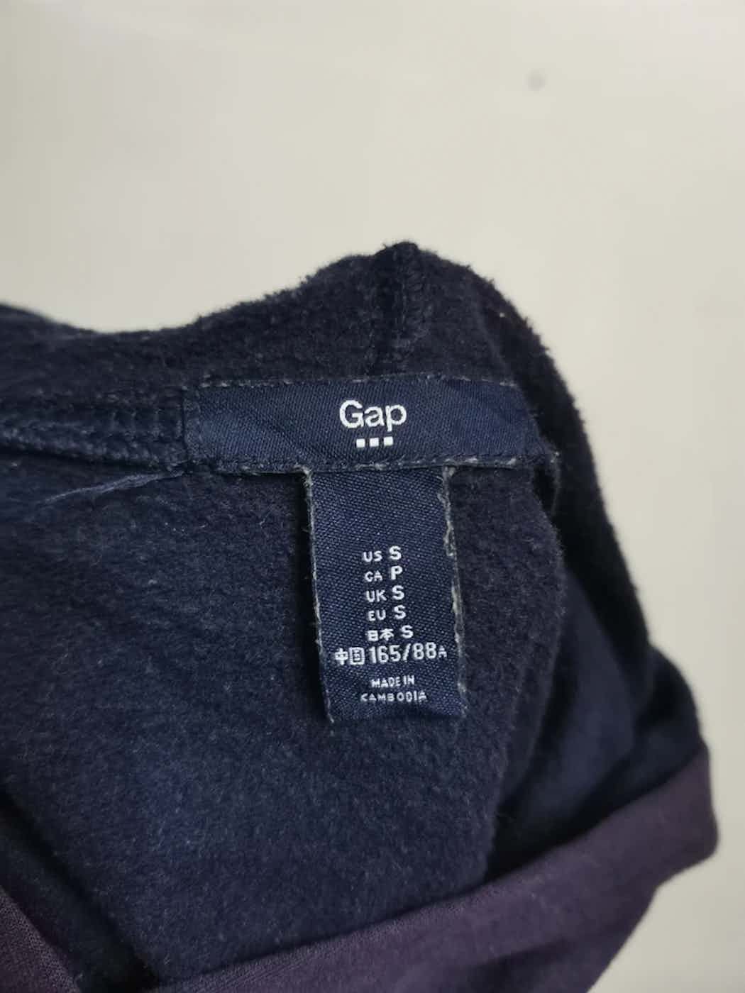 Gap Vintage GAP Big Logo Sweatshirt Hoodie Size US S / EU 44-46 / 1 - 5 Thumbnail