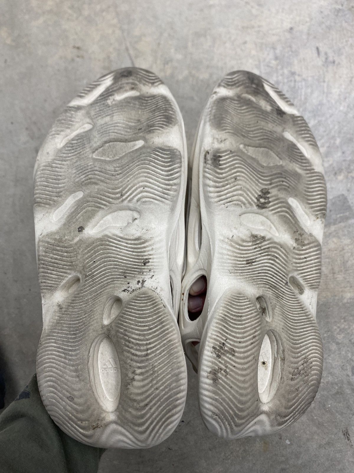 Yeezy Yeezy Foam Runner Ararat Size US 10 / EU 43 - 3 Thumbnail