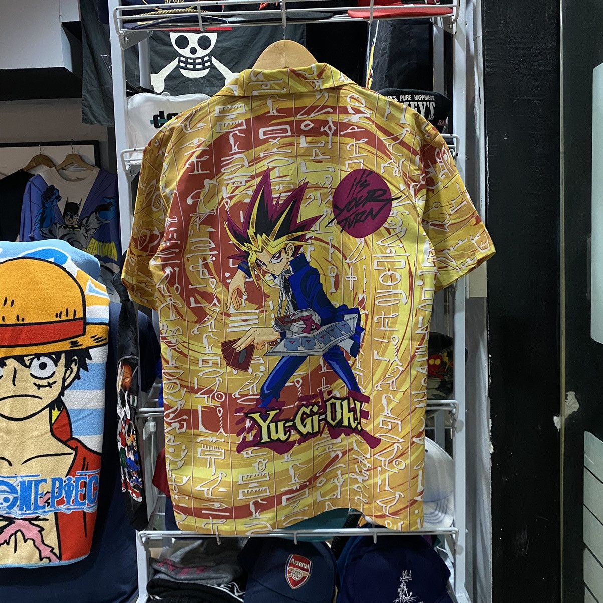 Anime × Japanese Brand × Vintage VINTAGE 1996 RARE‼️YuGiOh AOP Underlicense Shirts Button Ups Size US L / EU 52-54 / 3 - 2 Thumbnail