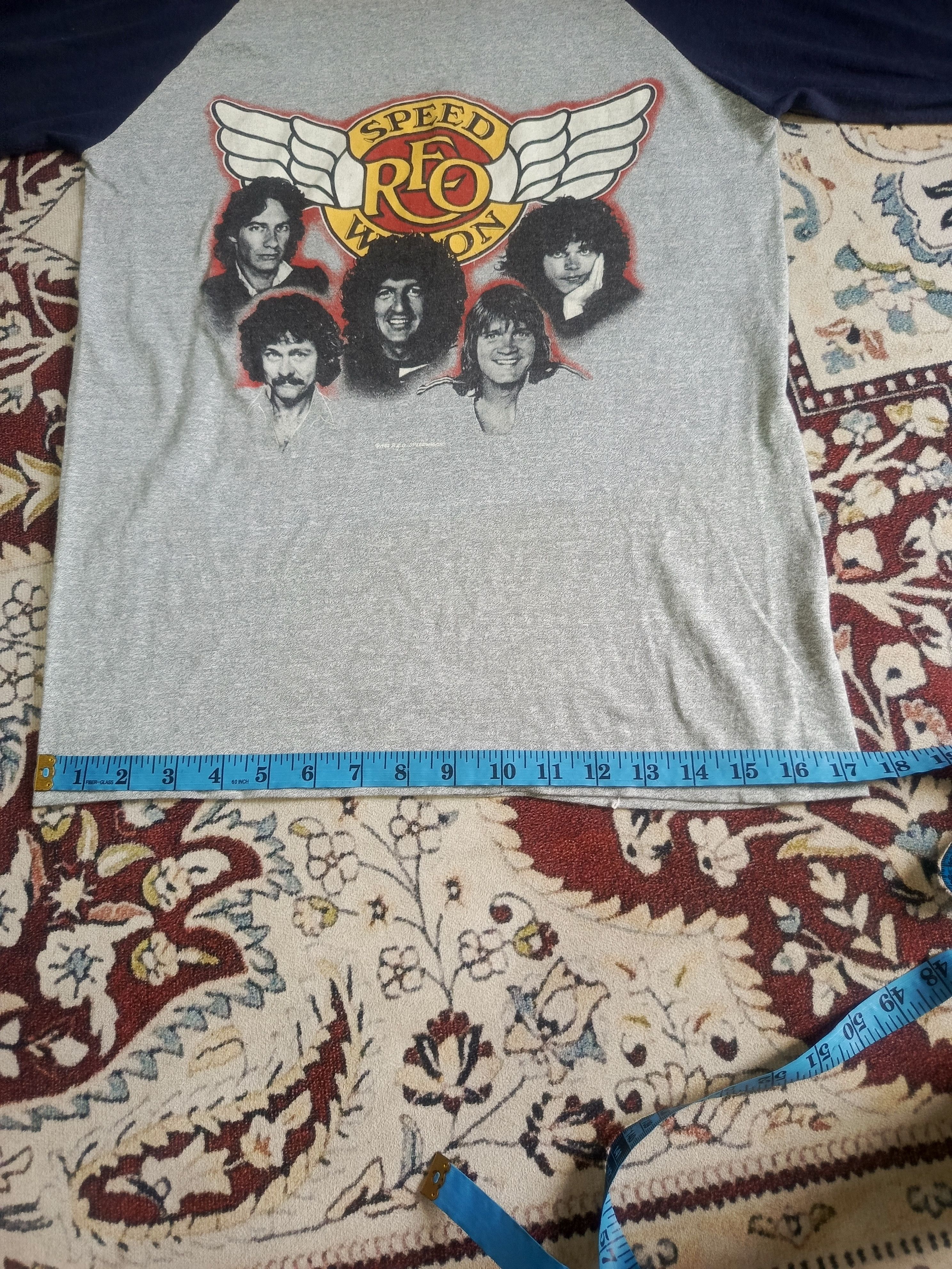 Vintage REO Speedwagon Size US M / EU 48-50 / 2 - 8 Thumbnail