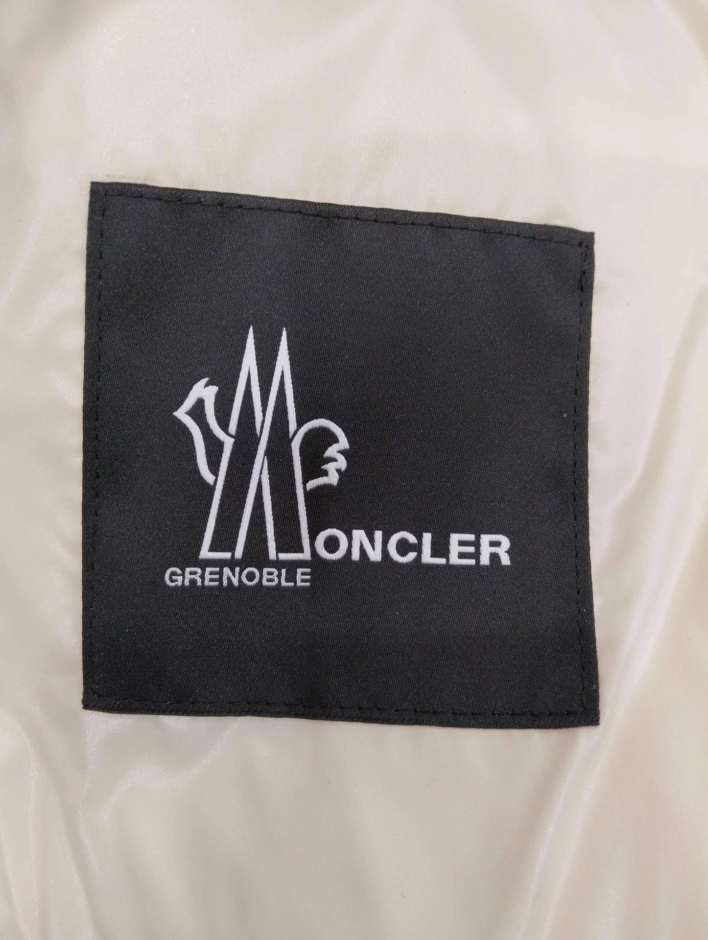 Moncler Moncler Plaret blue zip fur collar down jacket size 1 Size S / US 4 / IT 40 - 4 Thumbnail