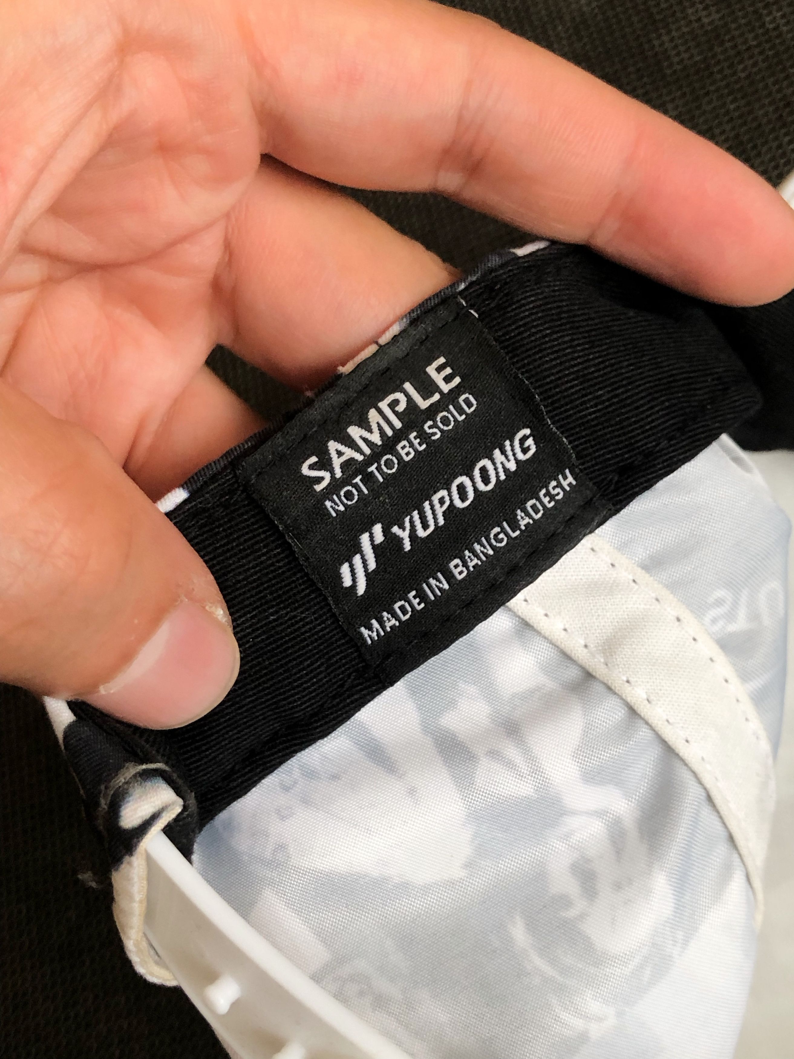 Stussy RARE🔥STUSSY X YUPONG LAURA LOVE AOP SNAPBACK Size ONE SIZE - 9 Thumbnail