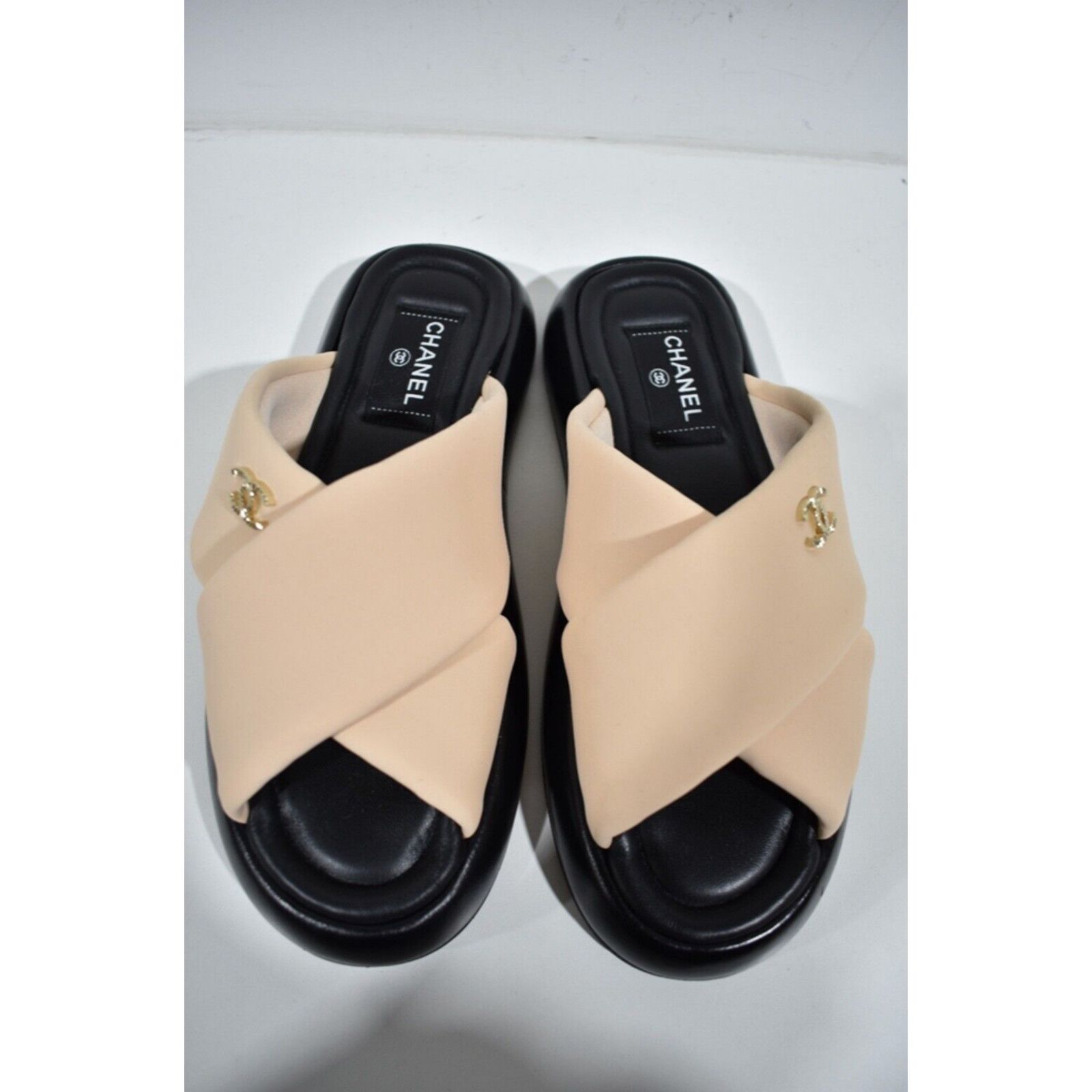 Chanel Chanel Beige Black Fabric Criss Cross Puffy CC Logo Slide Size US 12 / IT 42 - 7 Thumbnail