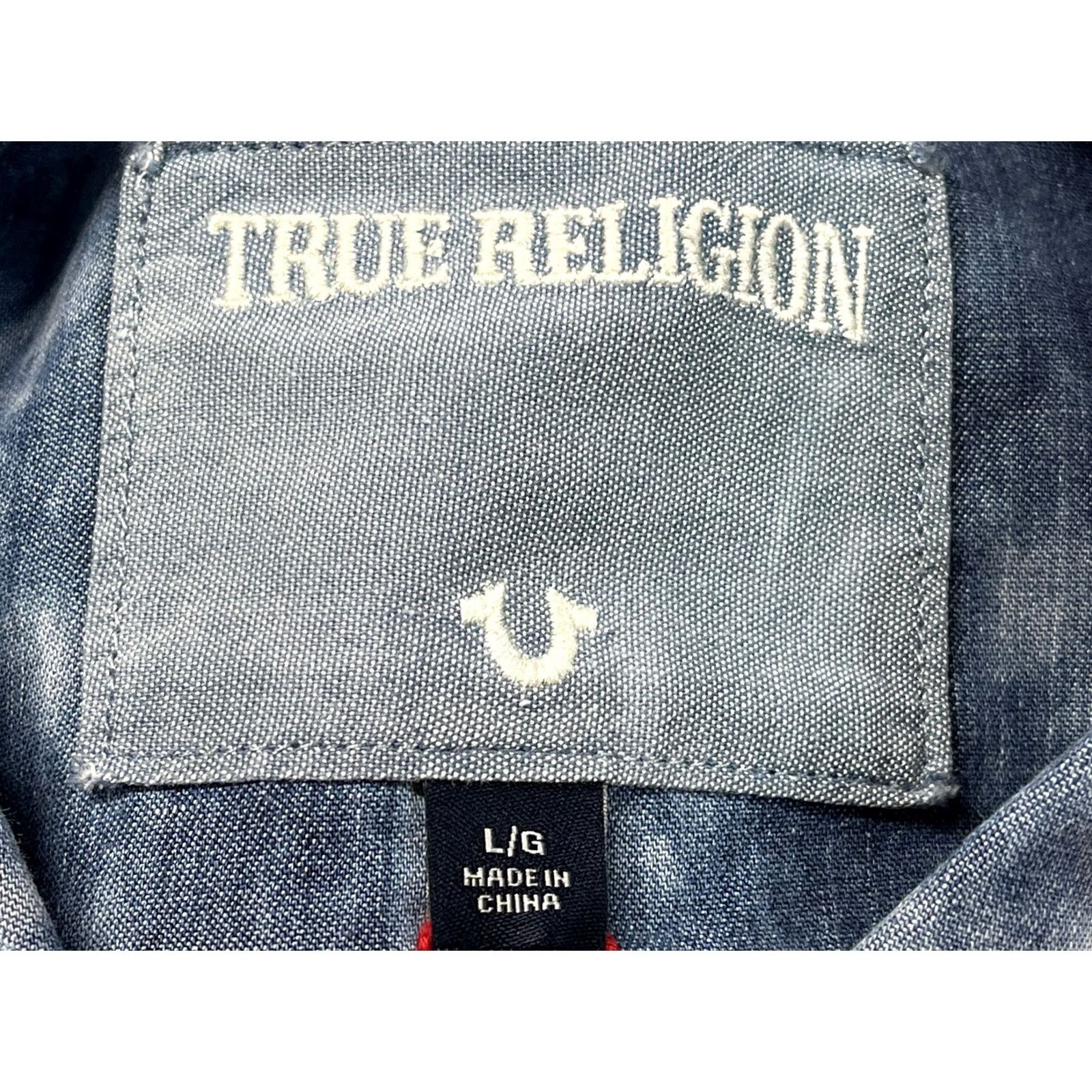 True Religion True Religion Boxy Button Up Shirt Womens L Chambray Denim Blue Short Sleeve Collar Button Size L / US 10 / IT 46 - 7 Thumbnail