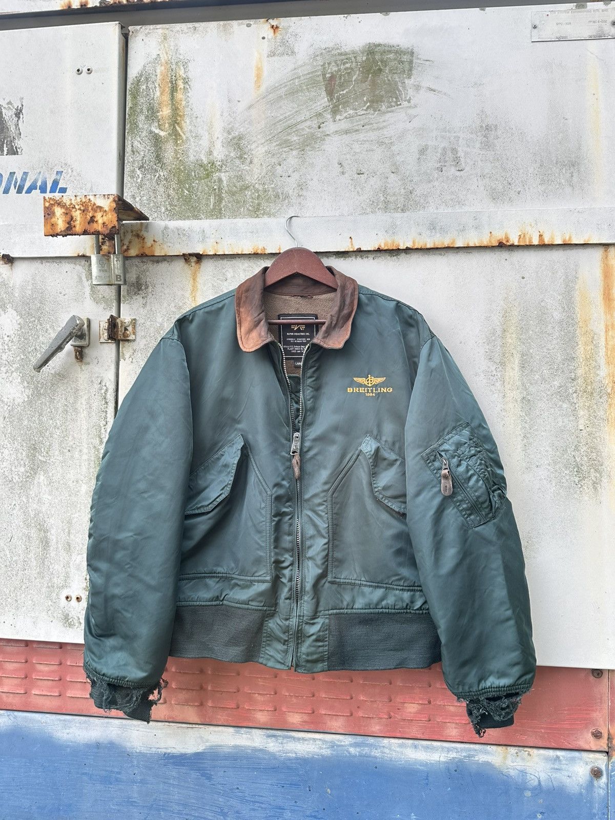 Alpha Industries 🪖Vintage THRASHED MA-1 Alpha Industries Bomber Jacket Size US L / EU 52-54 / 3 - 5 Thumbnail