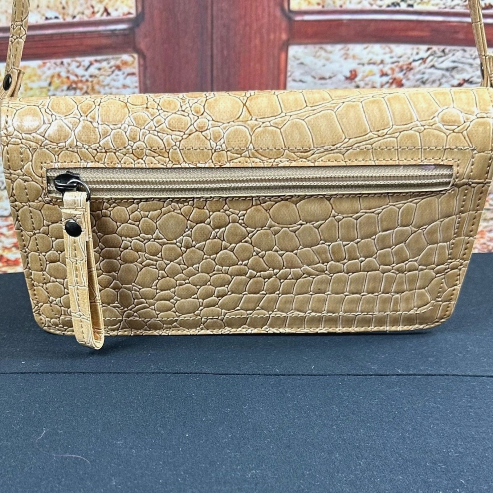 Other Buxton Faux Croc Clutch Purse Strap Checkbook Cover -Tan Size ONE SIZE - 4 Thumbnail