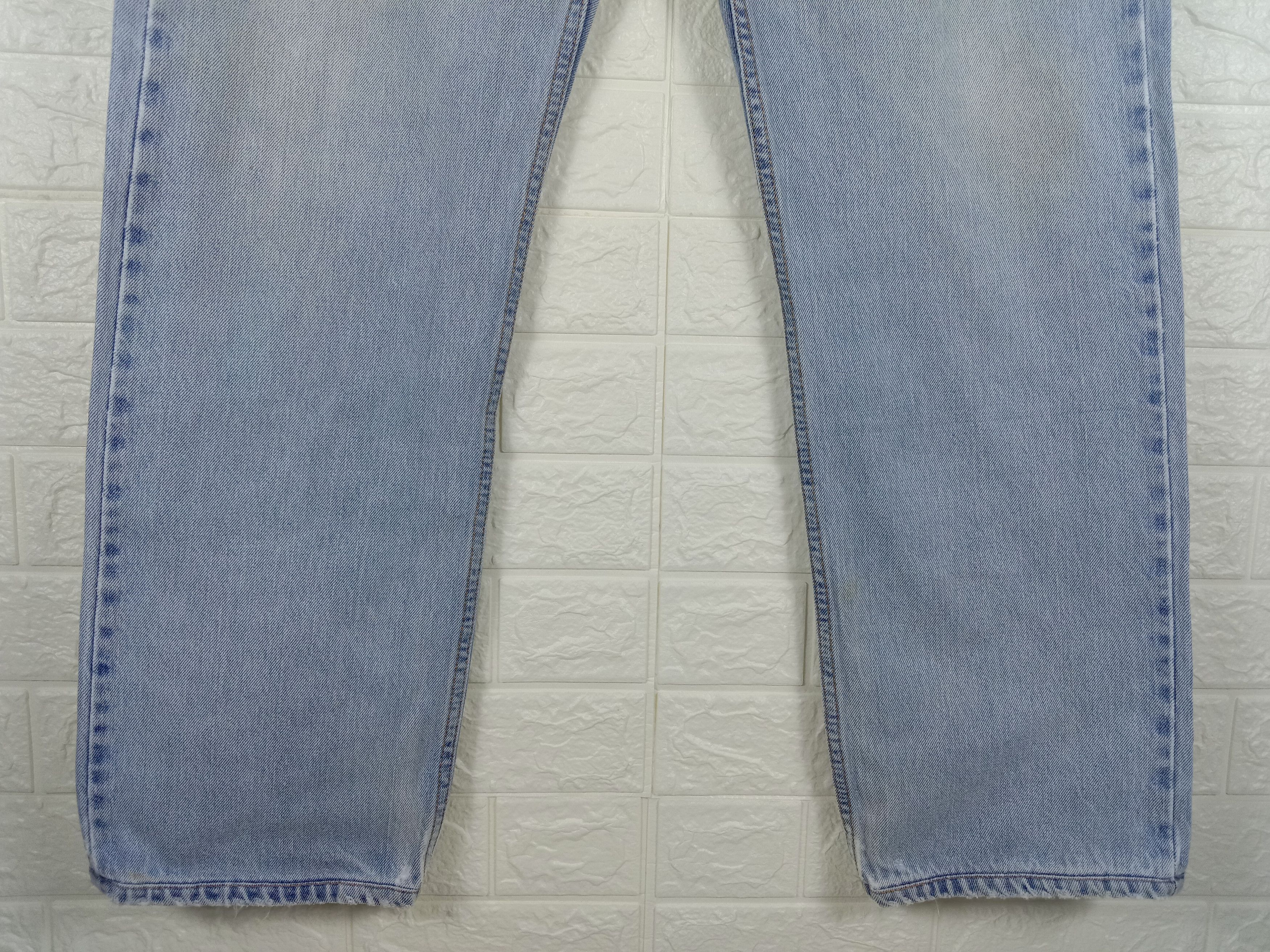 Levi's Vintage Levi's 505 Jeans Light Wash Regular Fit Denim Size US 34 / EU 50 - 4 Thumbnail