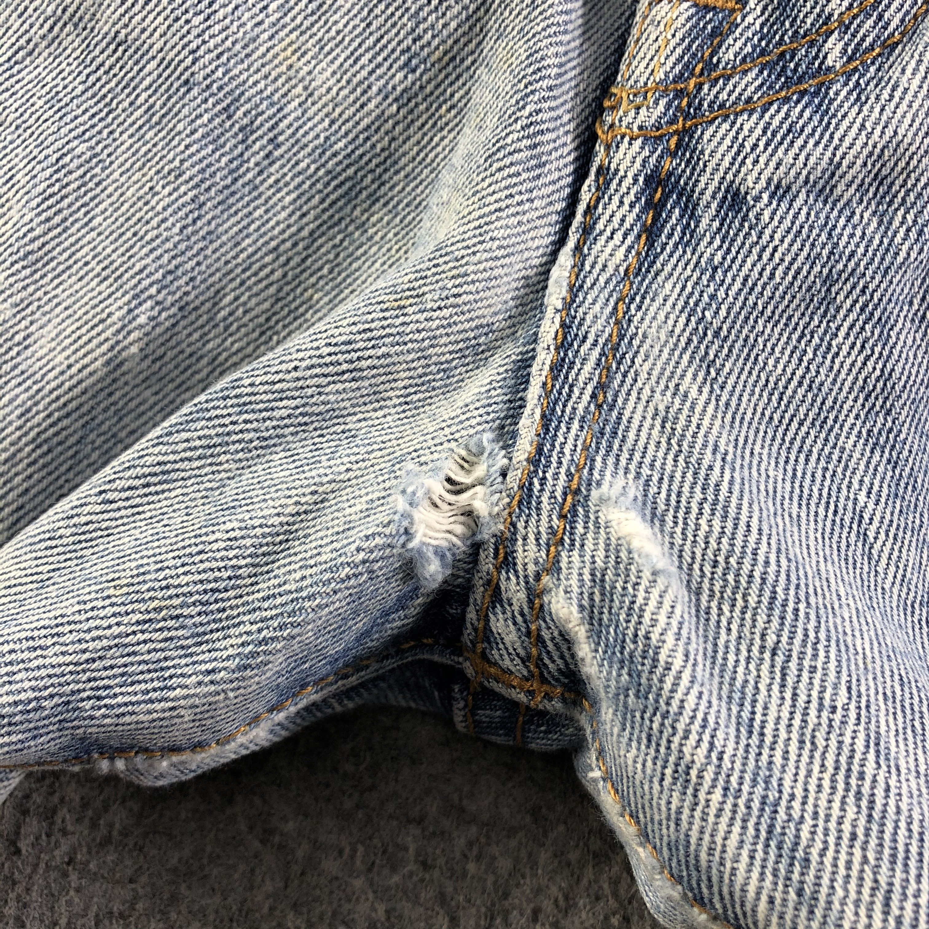 Levi's Vintage Light Wash Levis 501 Jeans-J3340 Size US 31 - 10 Thumbnail