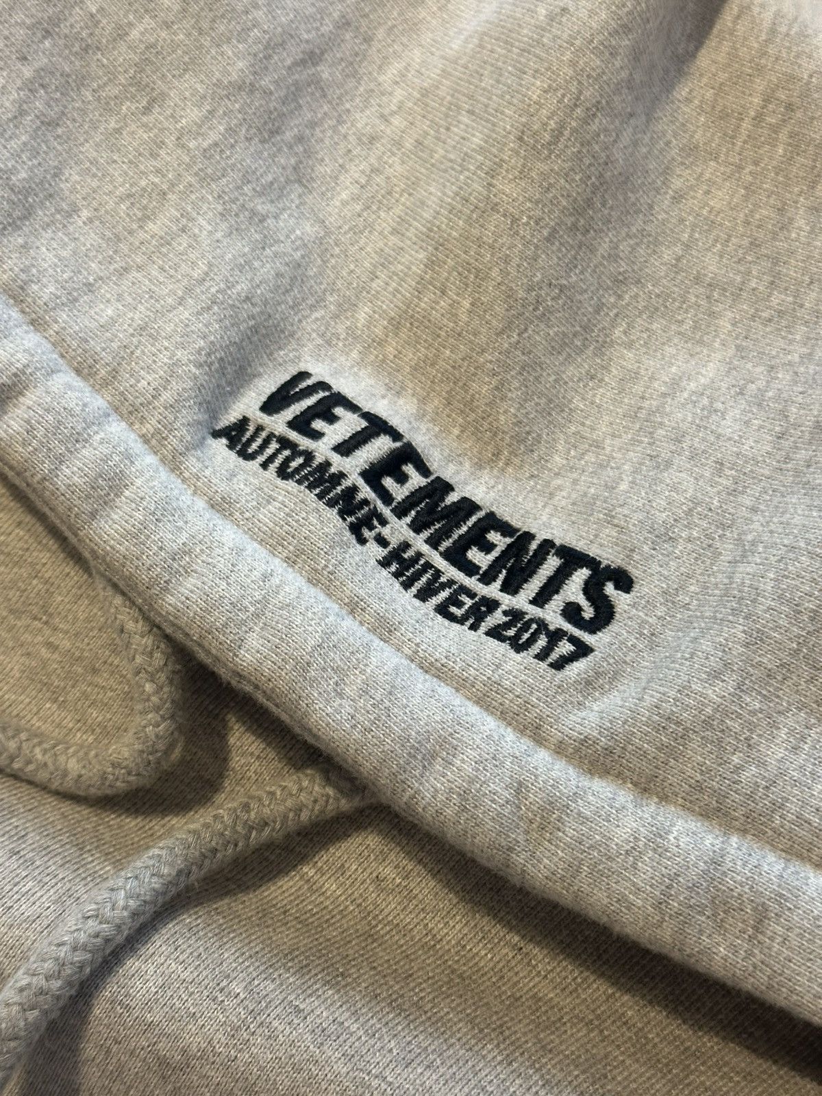 Vetements Vetements AW2017 “Eleven Inch Gun Club” Hoodie Size US S / EU 44-46 / 1 - 3 Thumbnail