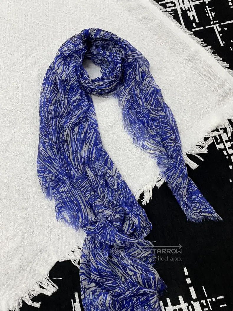 Loro Piana Loro Piana Blue Printed Cashmere Scarf Size ONE SIZE - 1 Thumbnail