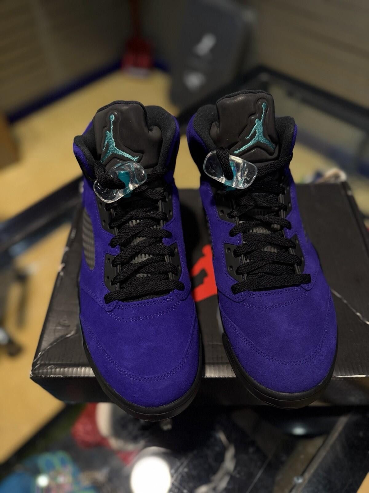 Jordan Brand Jordan 5 Retro Alternate Grape 2020 Size 10 Pre-Owned Purple Size US 10 / EU 43 - 9 Thumbnail