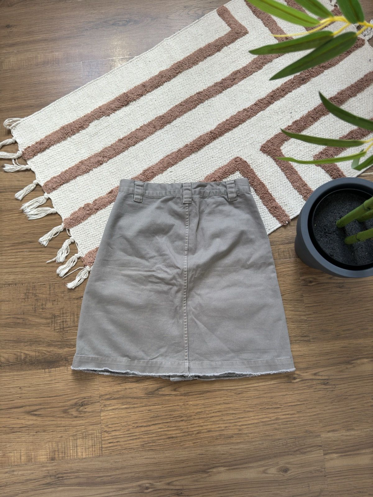 United Colors Of Benetton UNITED COLORS OF BENETTON PATCHES VON DUTCH STYLE SKIRT Size 27" / US 4 / IT 40 - 5 Thumbnail